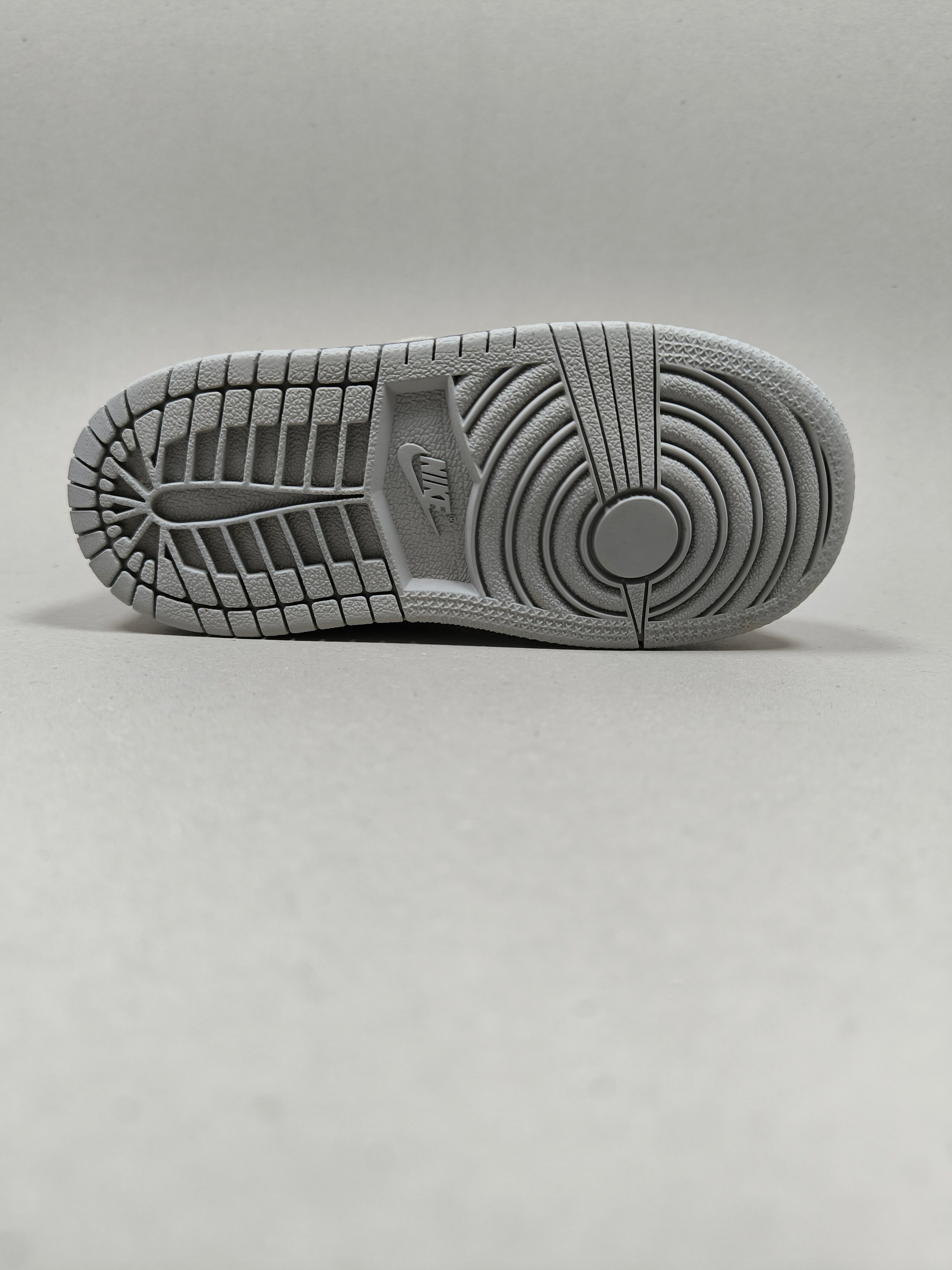 Nike Jordan 1 Mid SE . Size : EUR  25 | Premium