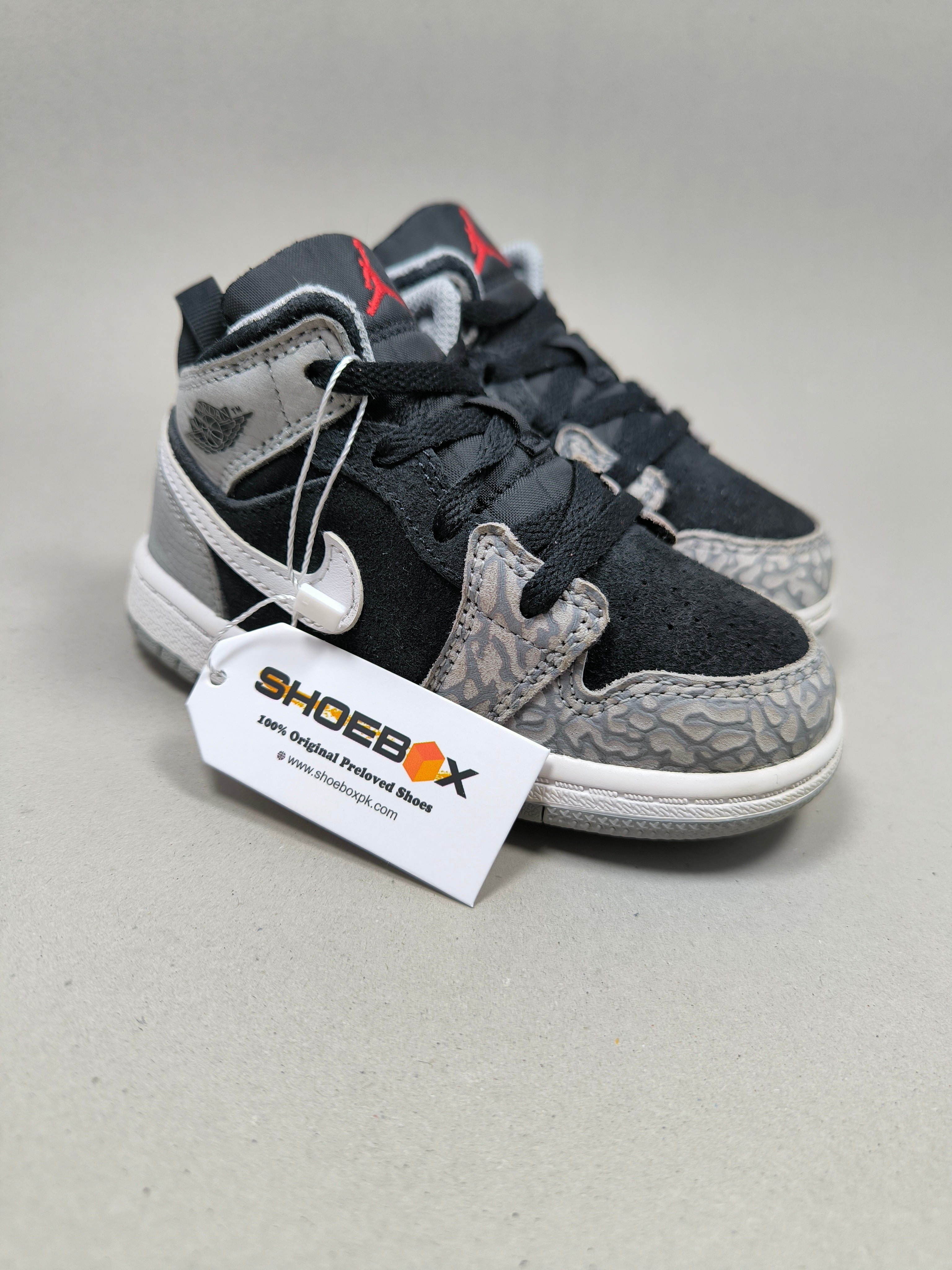 Nike Jordan 1 Mid SE . Size : EUR  25 | Premium