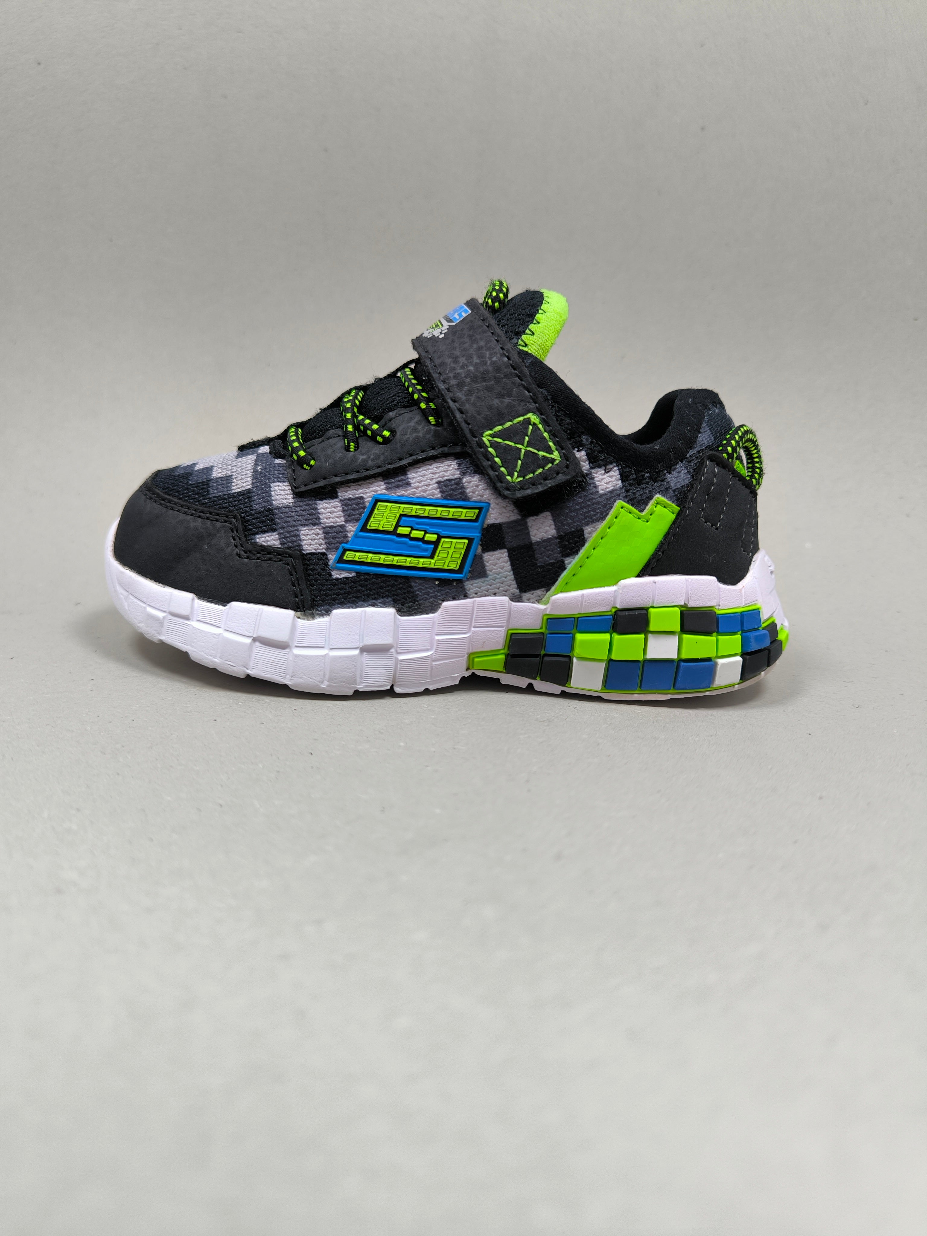 Skechers . Mega Craft . Size : EUR  25 | Premium