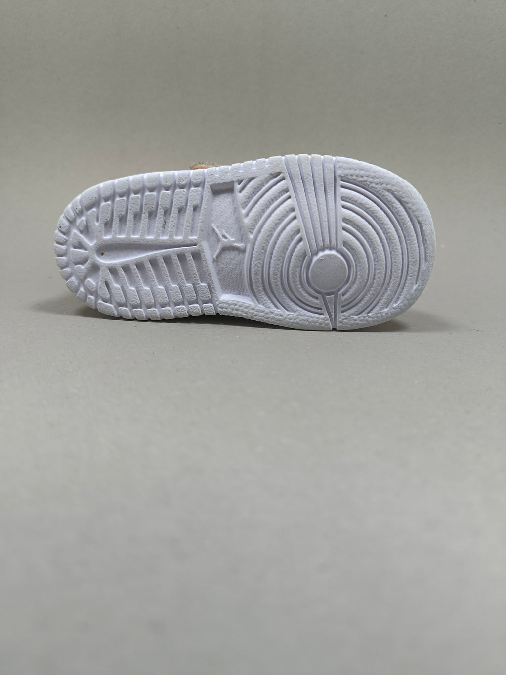 Nike Jordan Mid SE . Size : EUR  22 | Premium