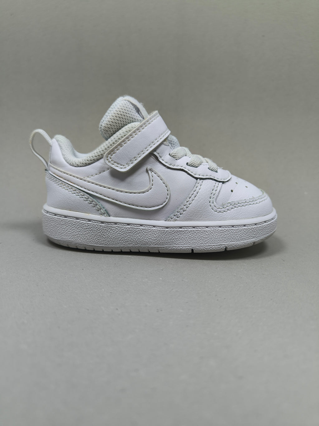 Nike Court Borough . Size : EUR  22 | Premium