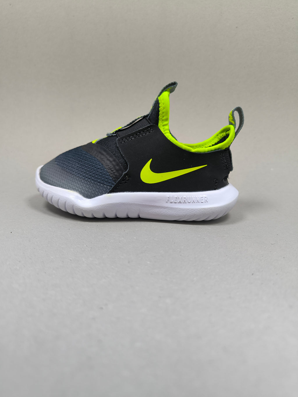 Nike Flex Runner . Size :  EUR  22 | Premium