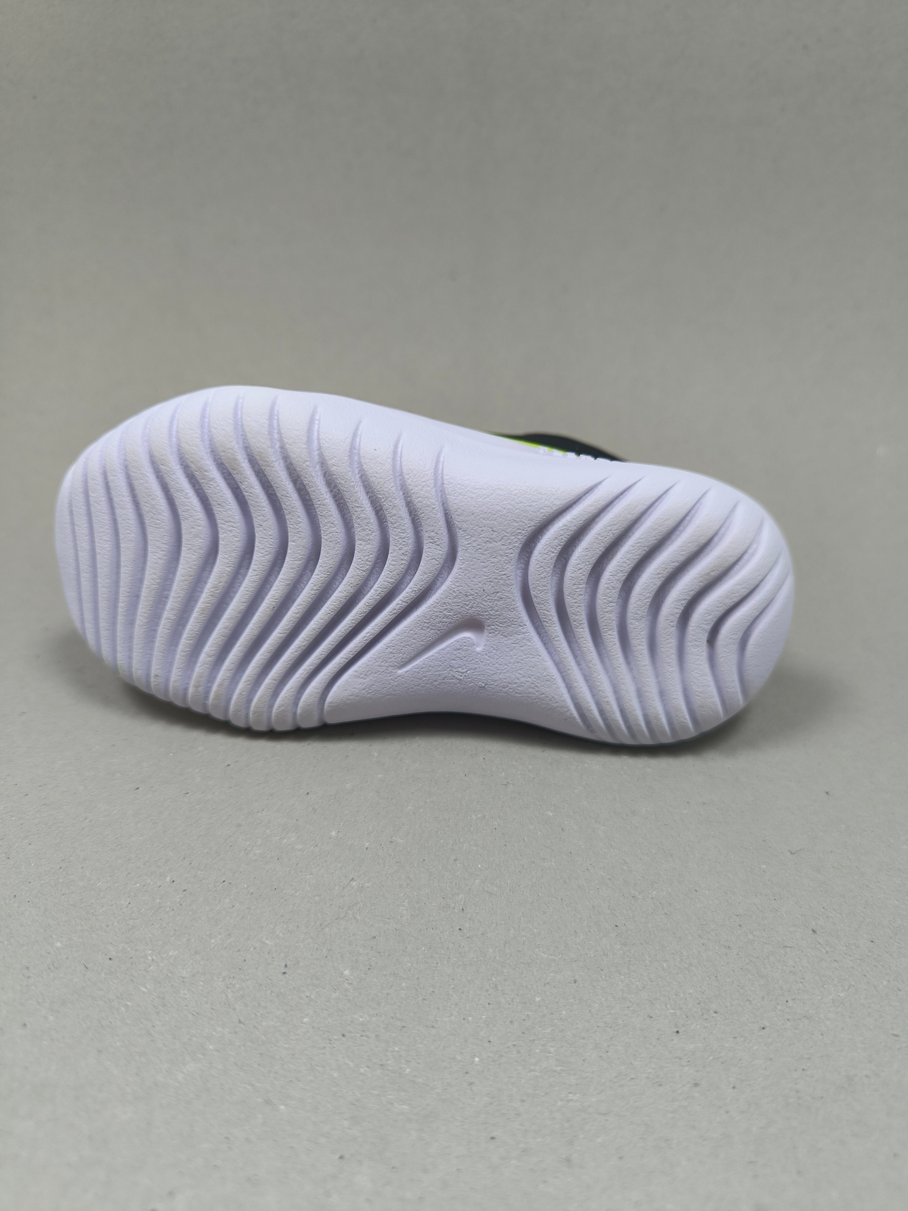 Nike Flex Runner . Size :  EUR  22 | Premium