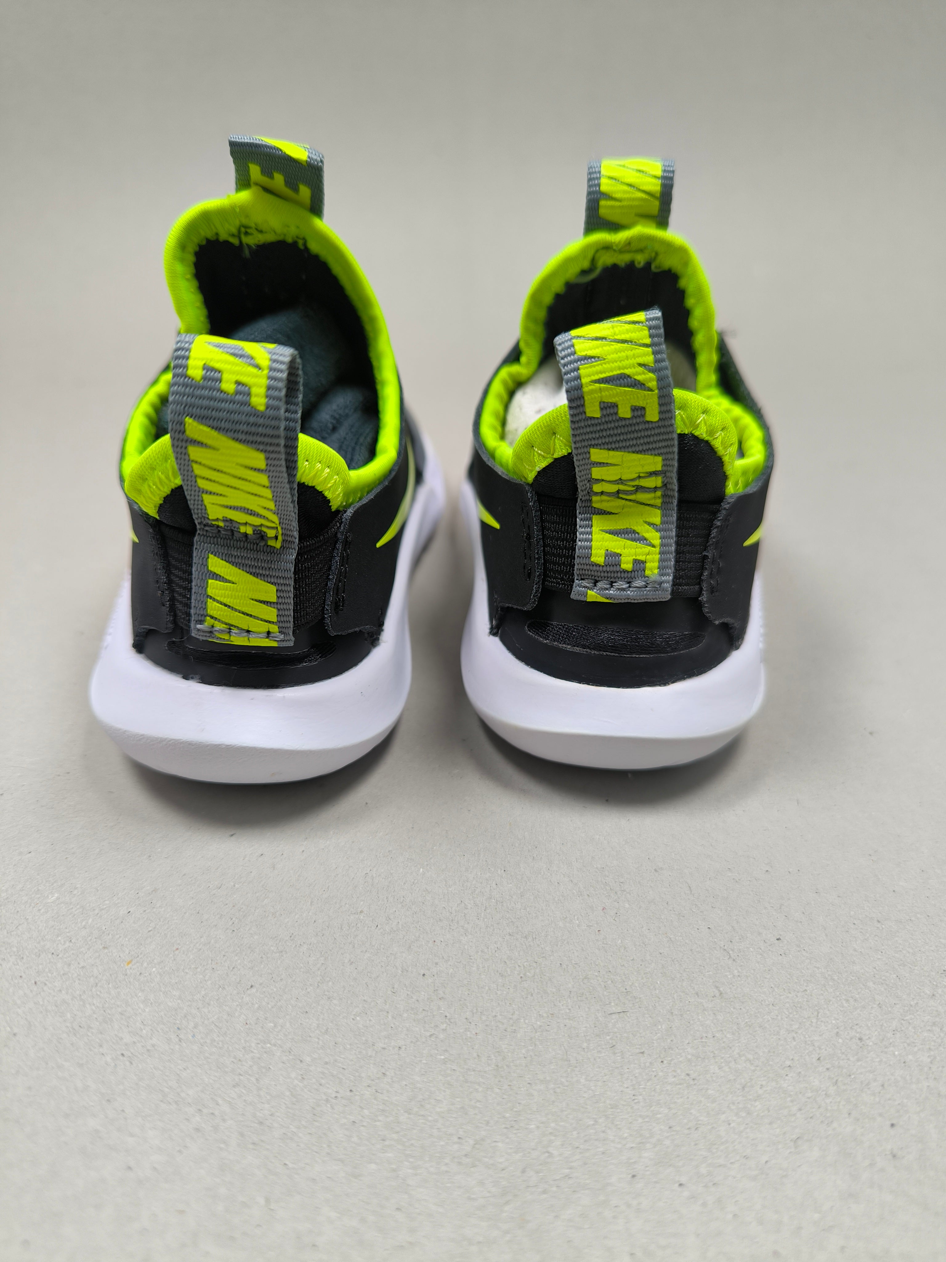 Nike Flex Runner . Size :  EUR  22 | Premium