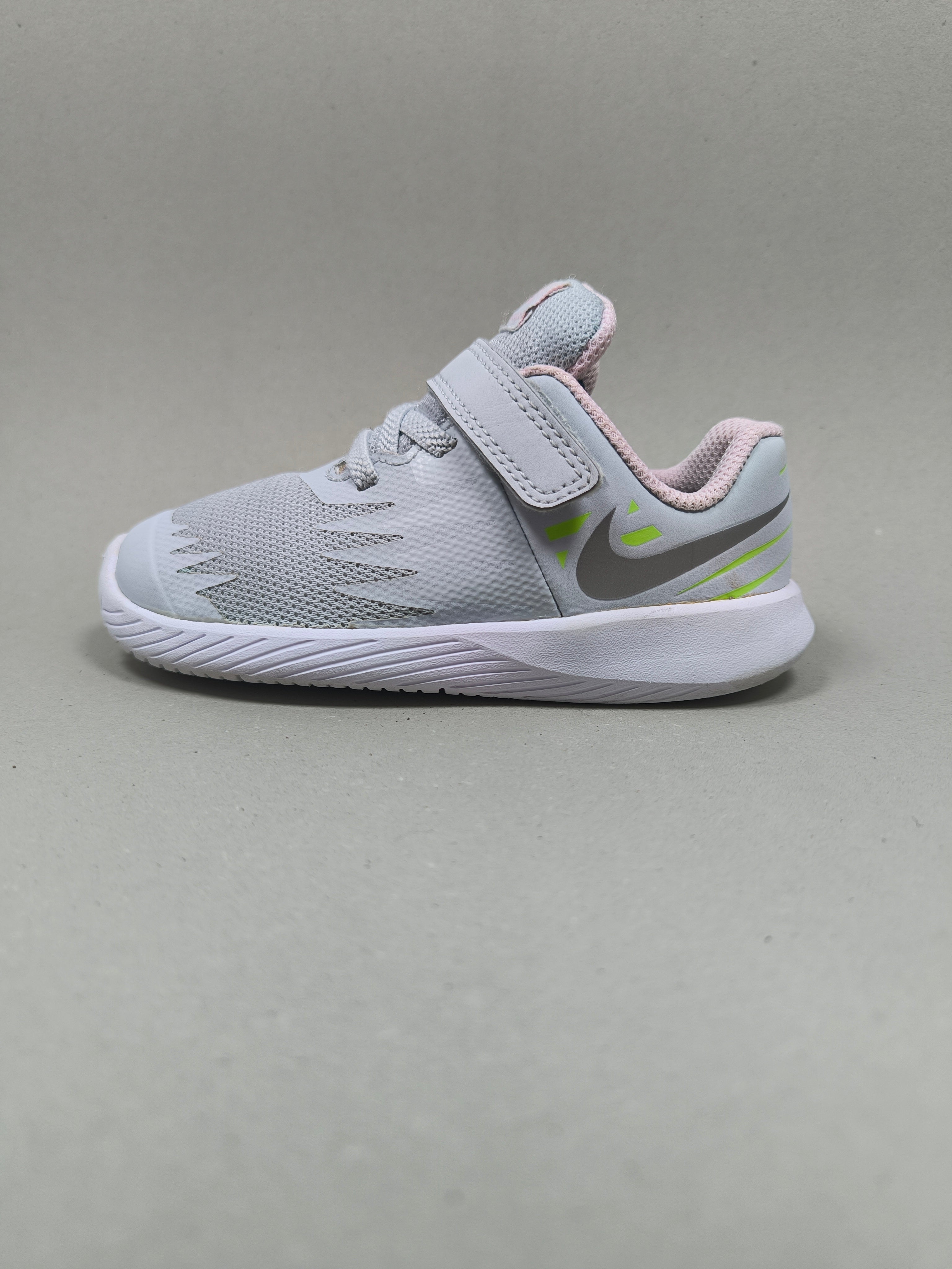 Nike Star Runner . Size : EUR  25 | Excellent+