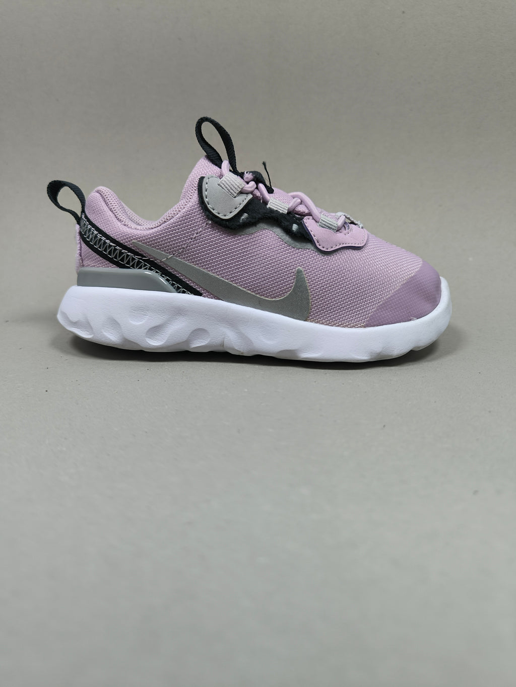 Nike Element 55 . Size : EUR  25 | Premium