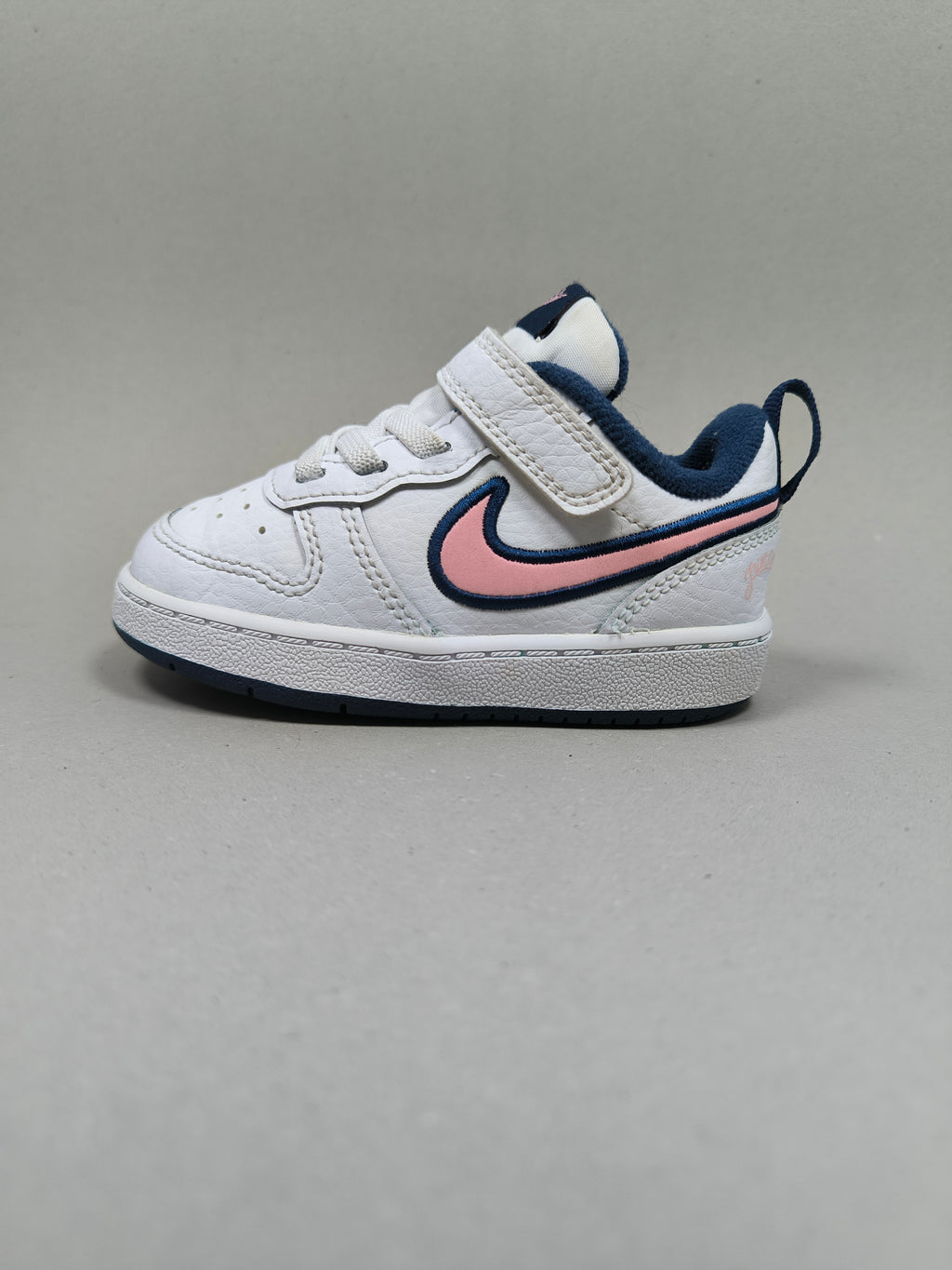 Nike Court Borough . Size : EUR  22 | Premium
