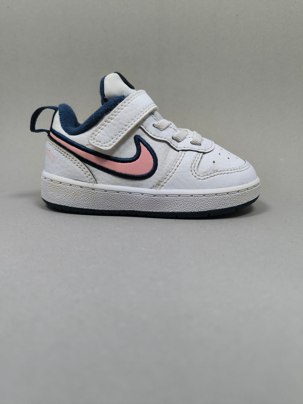 Nike Court Borough . Size : EUR  22 | Premium