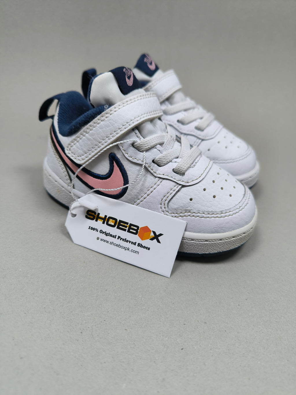 Nike Court Borough . Size : EUR  22 | Premium