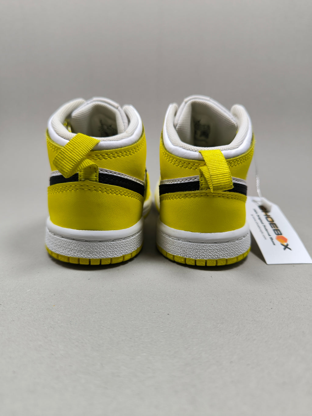 Nike Air Jordan 1 Mid SE . Size : EUR  26 | Premium+