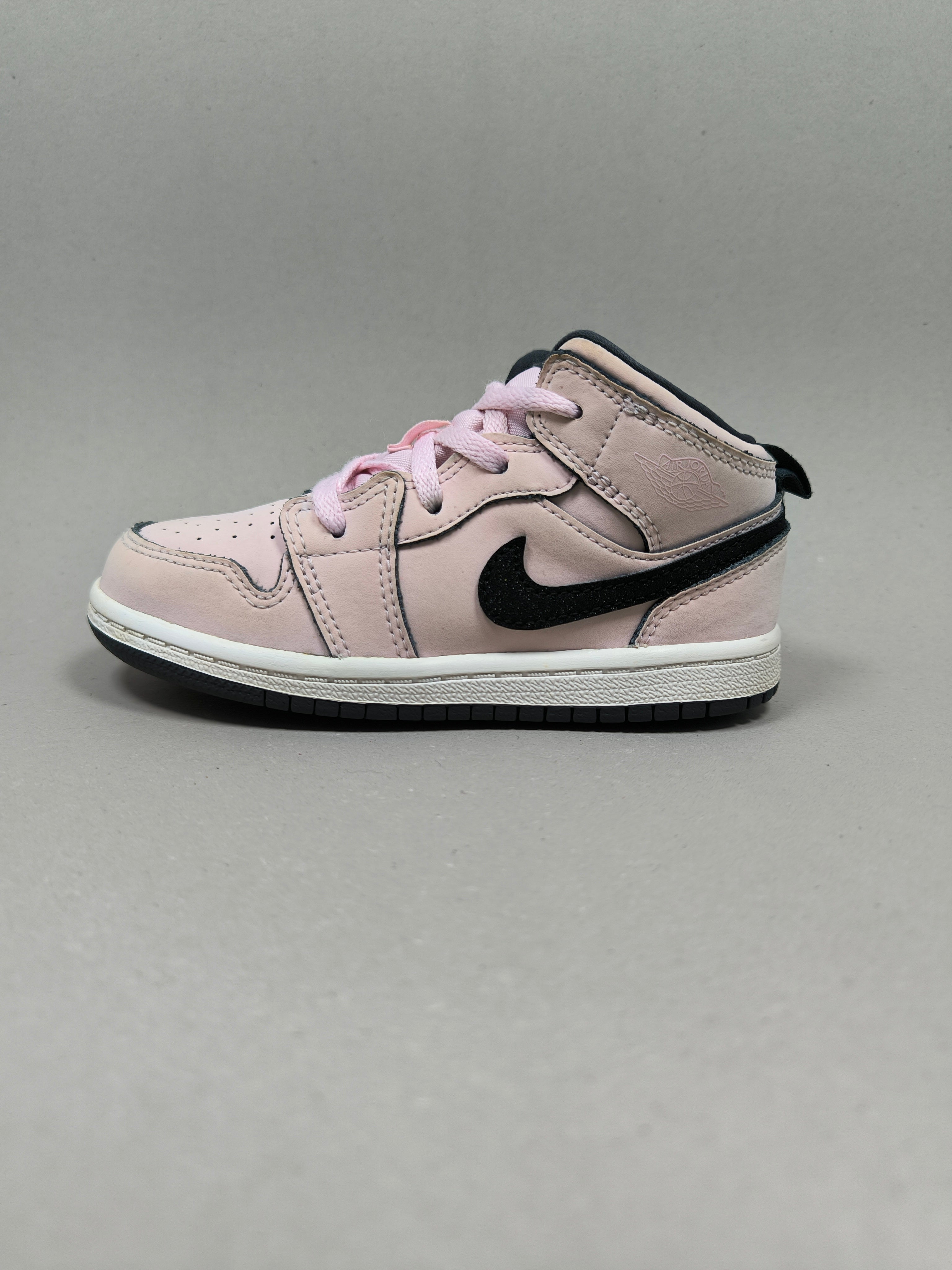 Nike Air Jordan 1 Mid . Size : EUR  26 | Excellent+