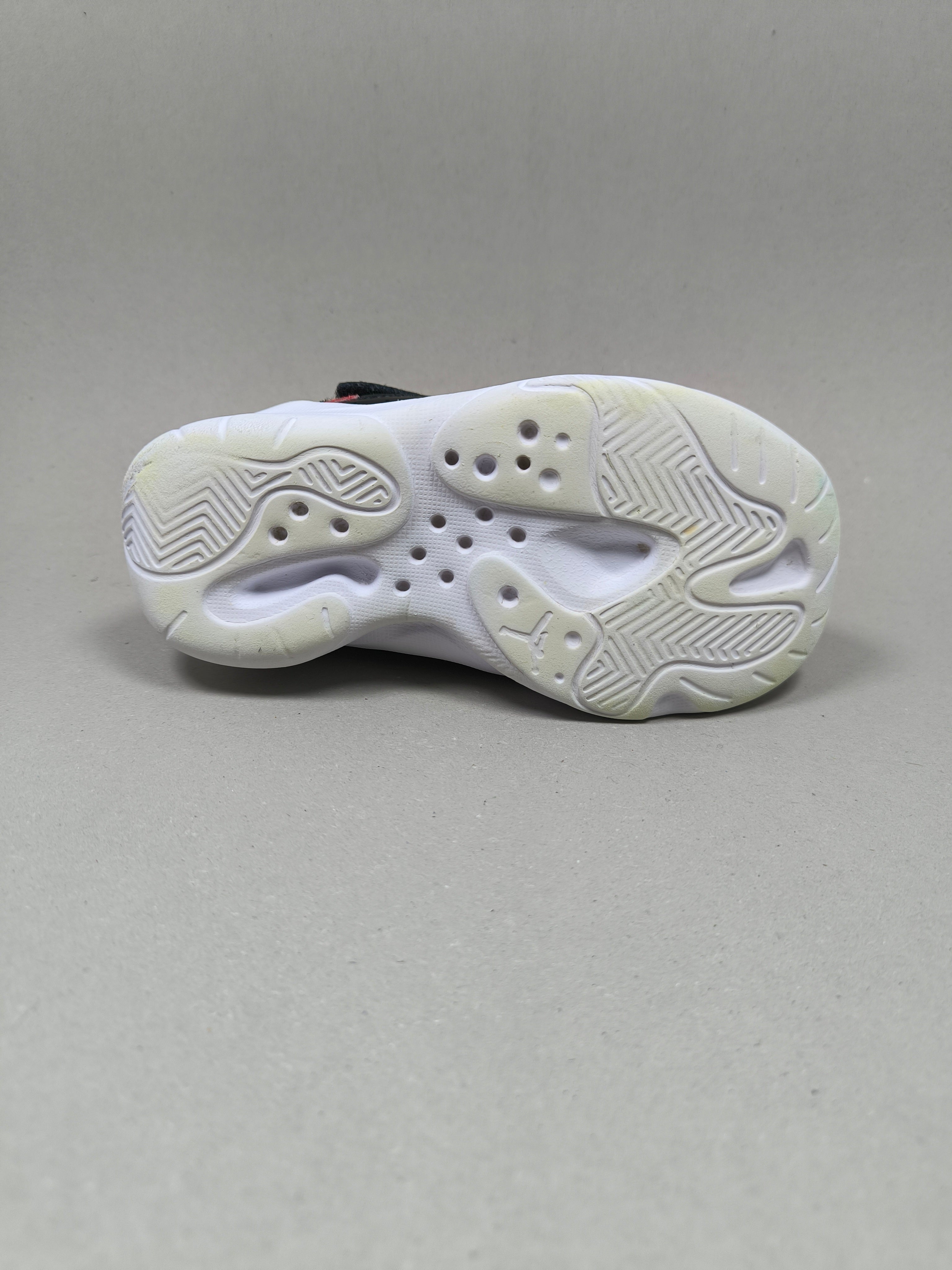 Jordan 11 CMFT . Size : EUR  26 | Excellent+