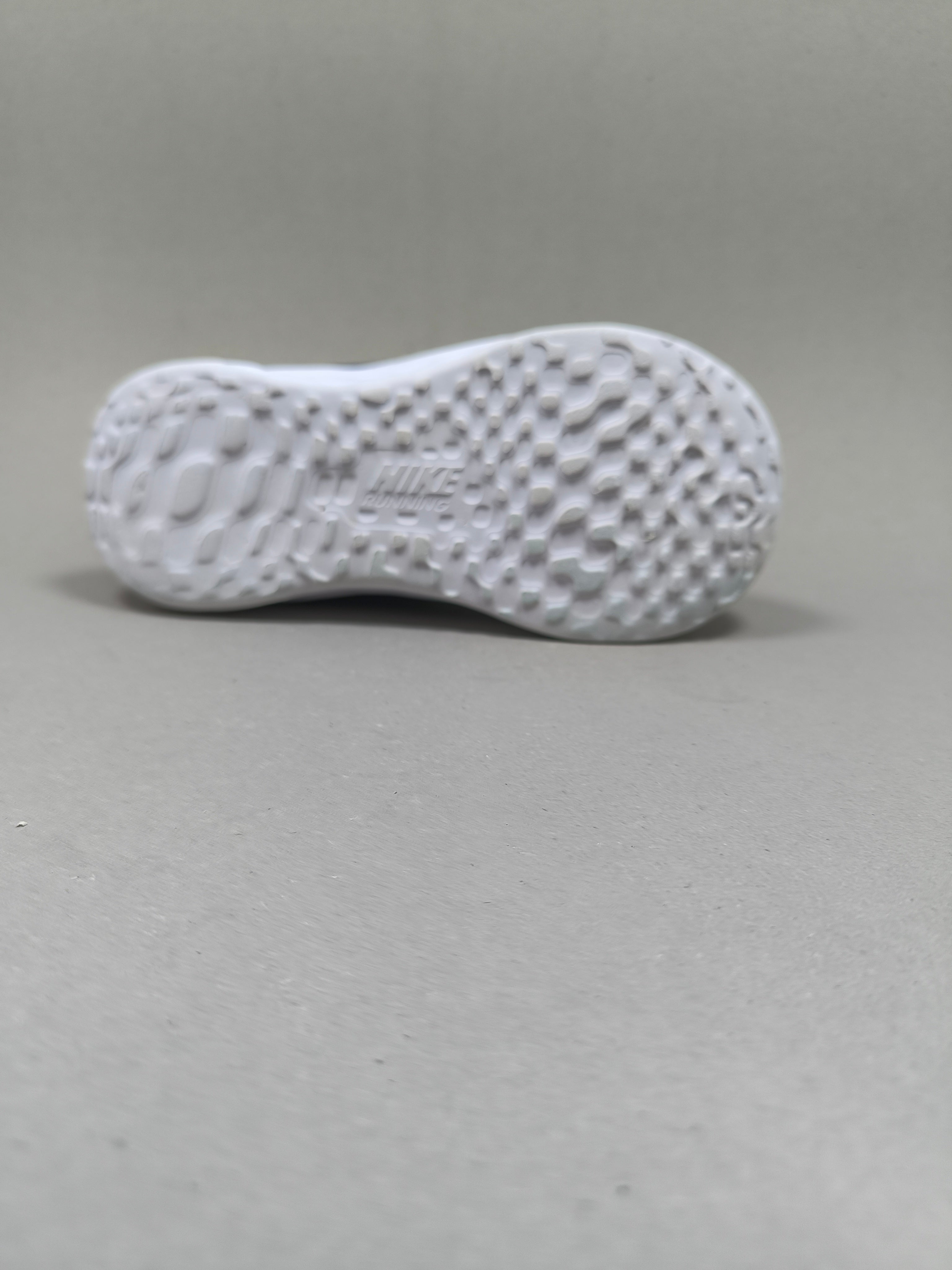 Nike Revolution 6 . Size : EUR  26 | Excellent+