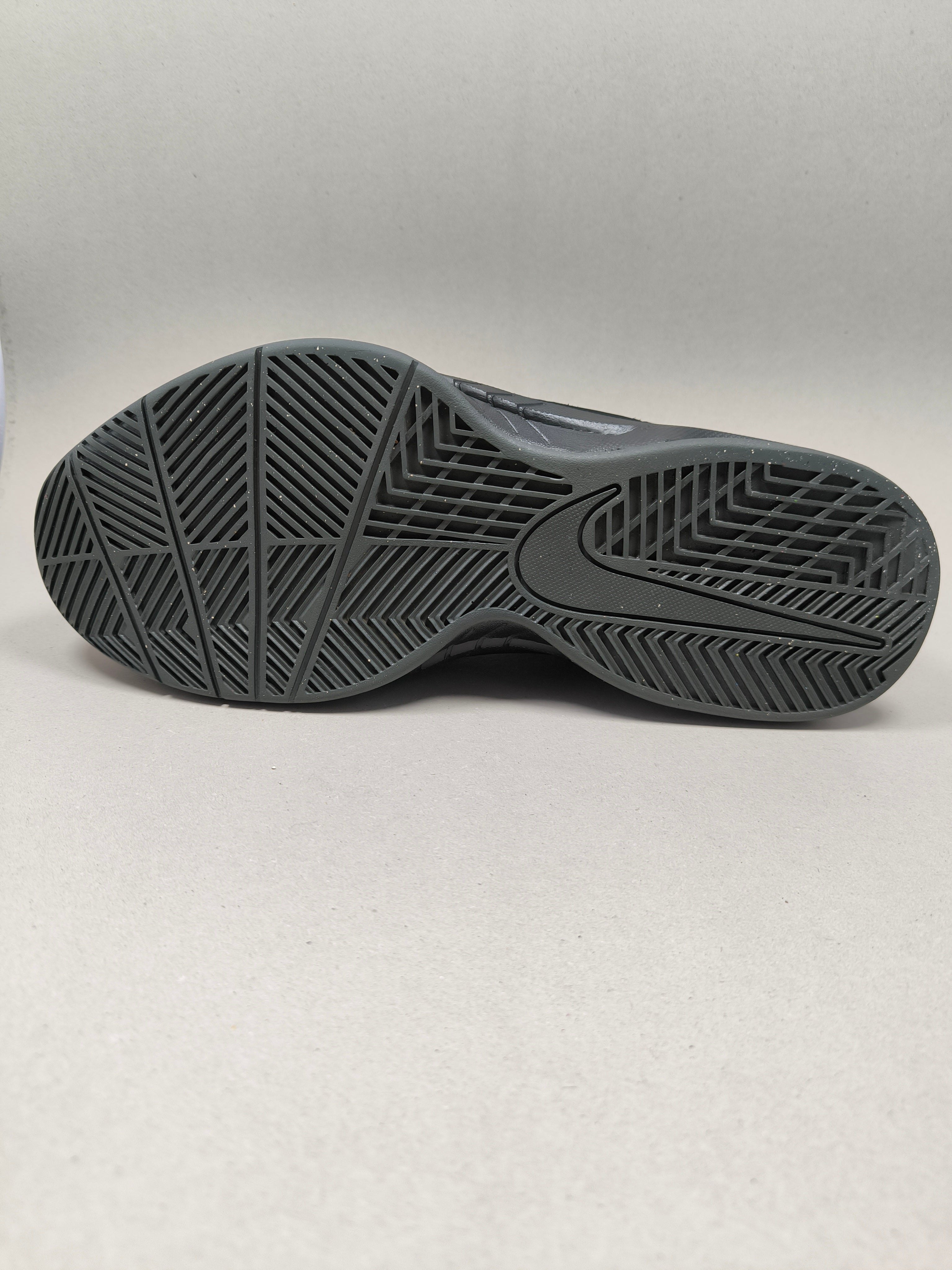 Nike Air Visi Pro 6 . Size : EUR  45 | Premium