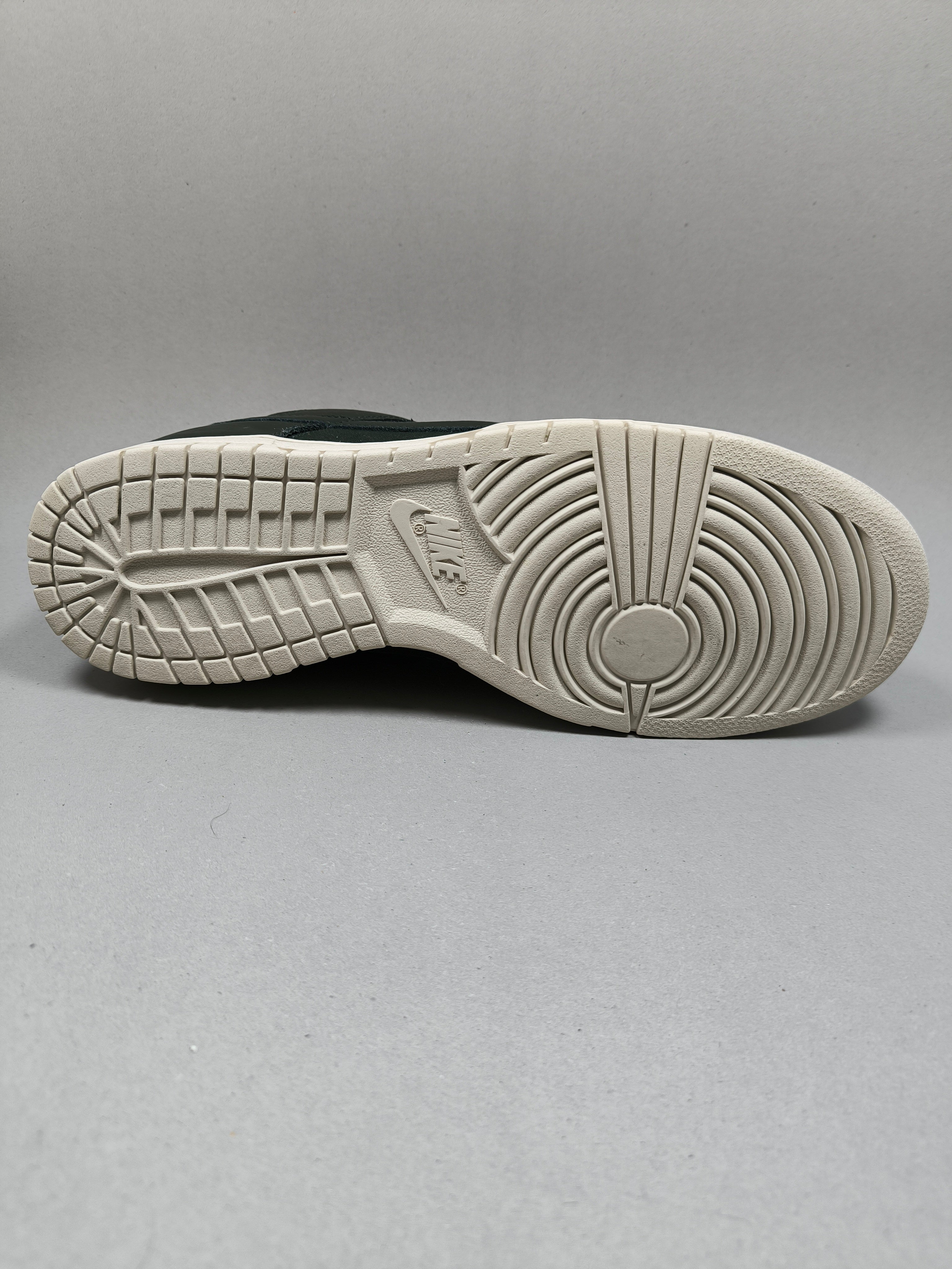 Nike Dunk Low . Size : EUR  47 | Premium