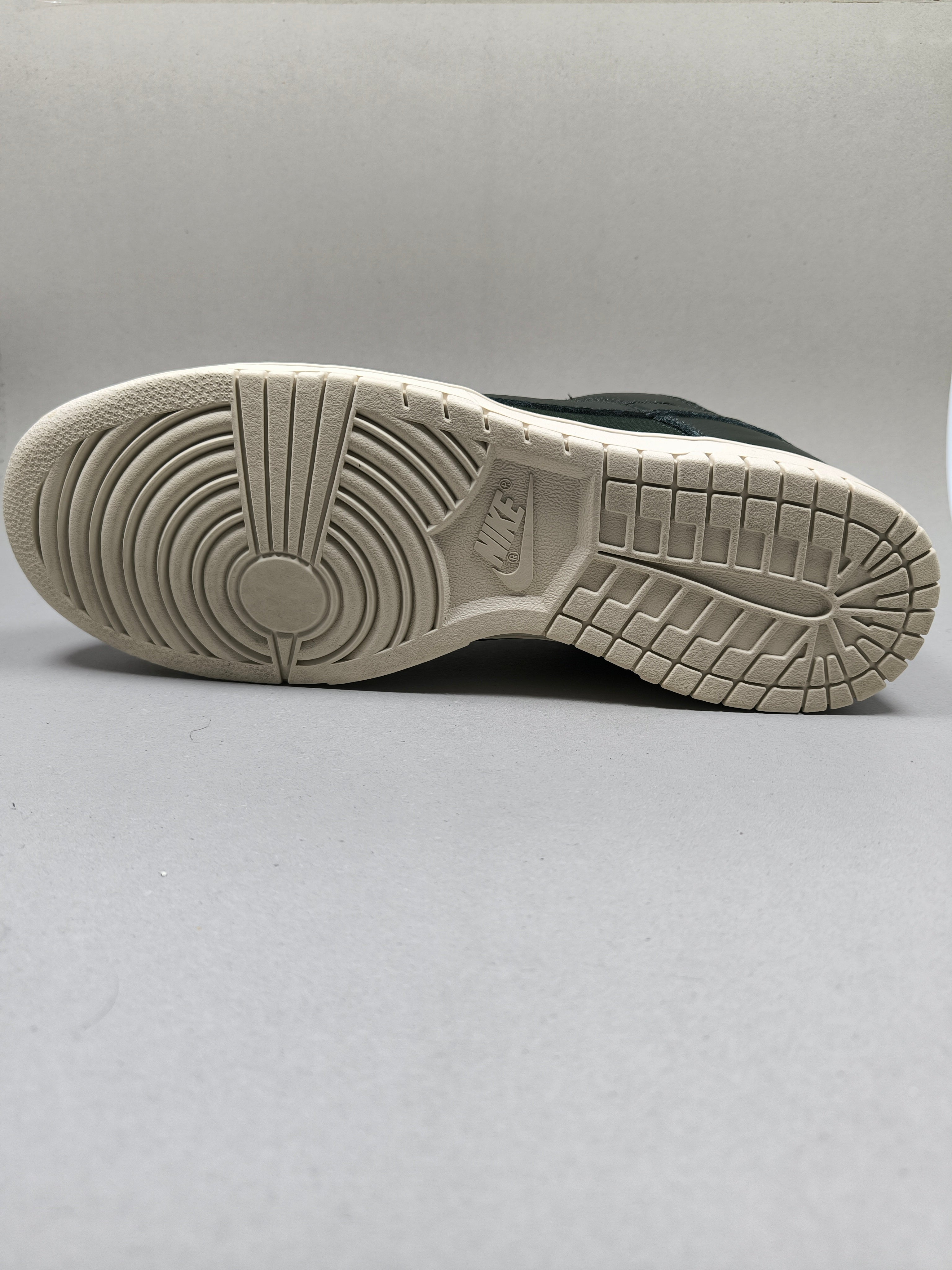 Nike Dunk Low . Size : EUR  47 | Premium