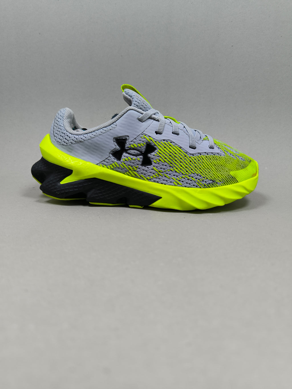 Under Armour Charged . Size : EUR  28 | Excellent+