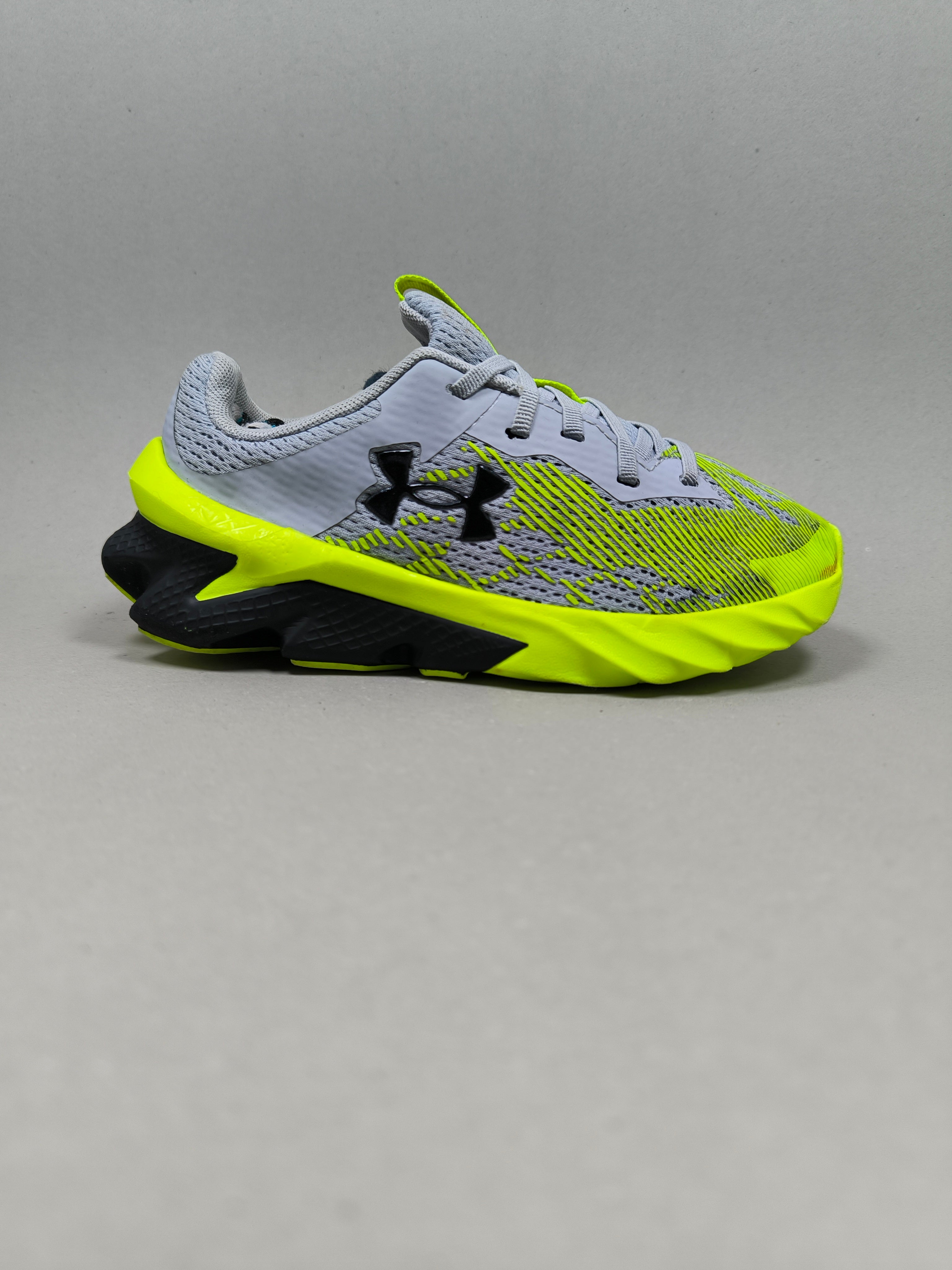 Under Armour Charged . Size : EUR  28 | Excellent+