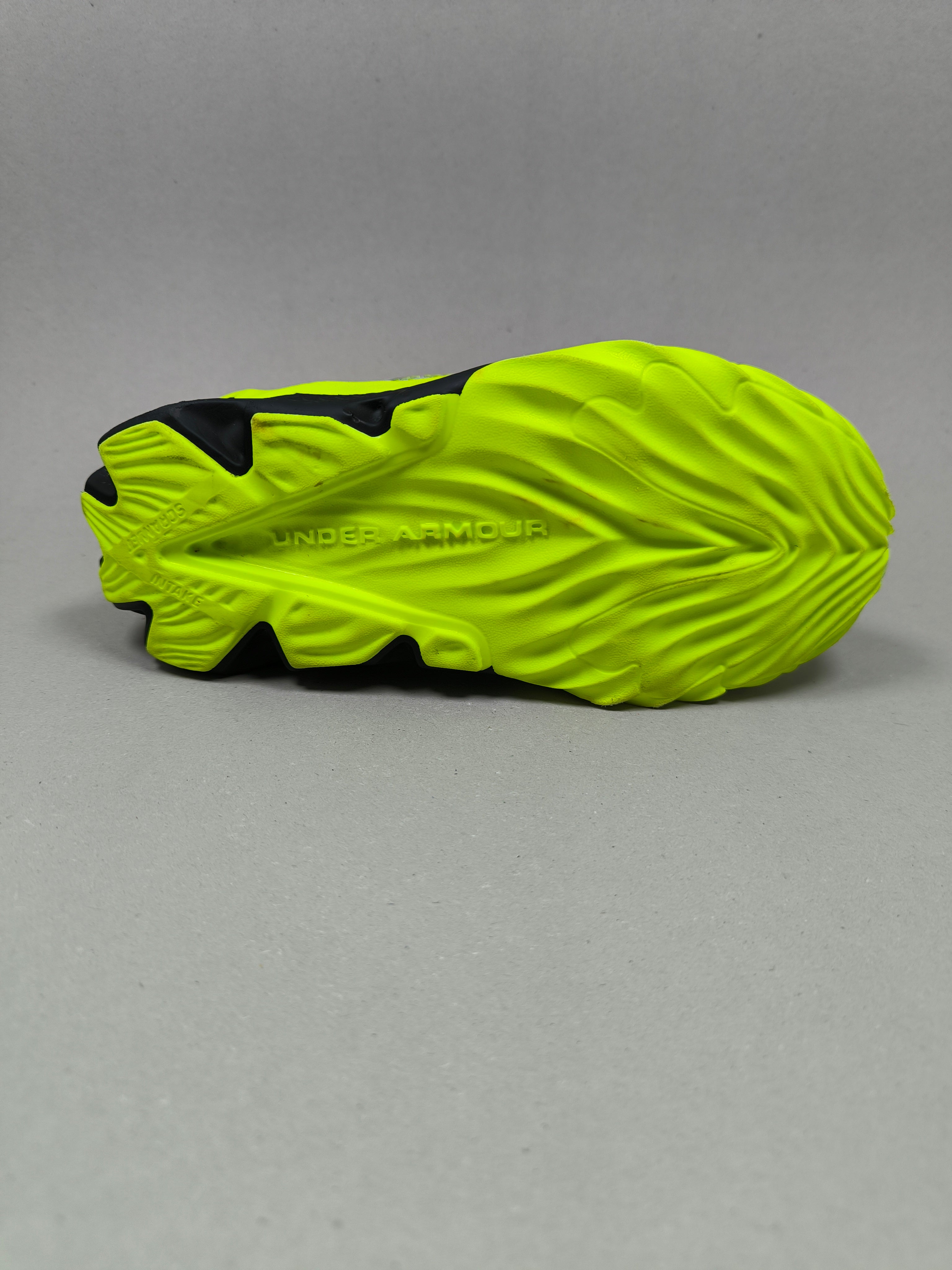 Under Armour Charged . Size : EUR  28 | Excellent+