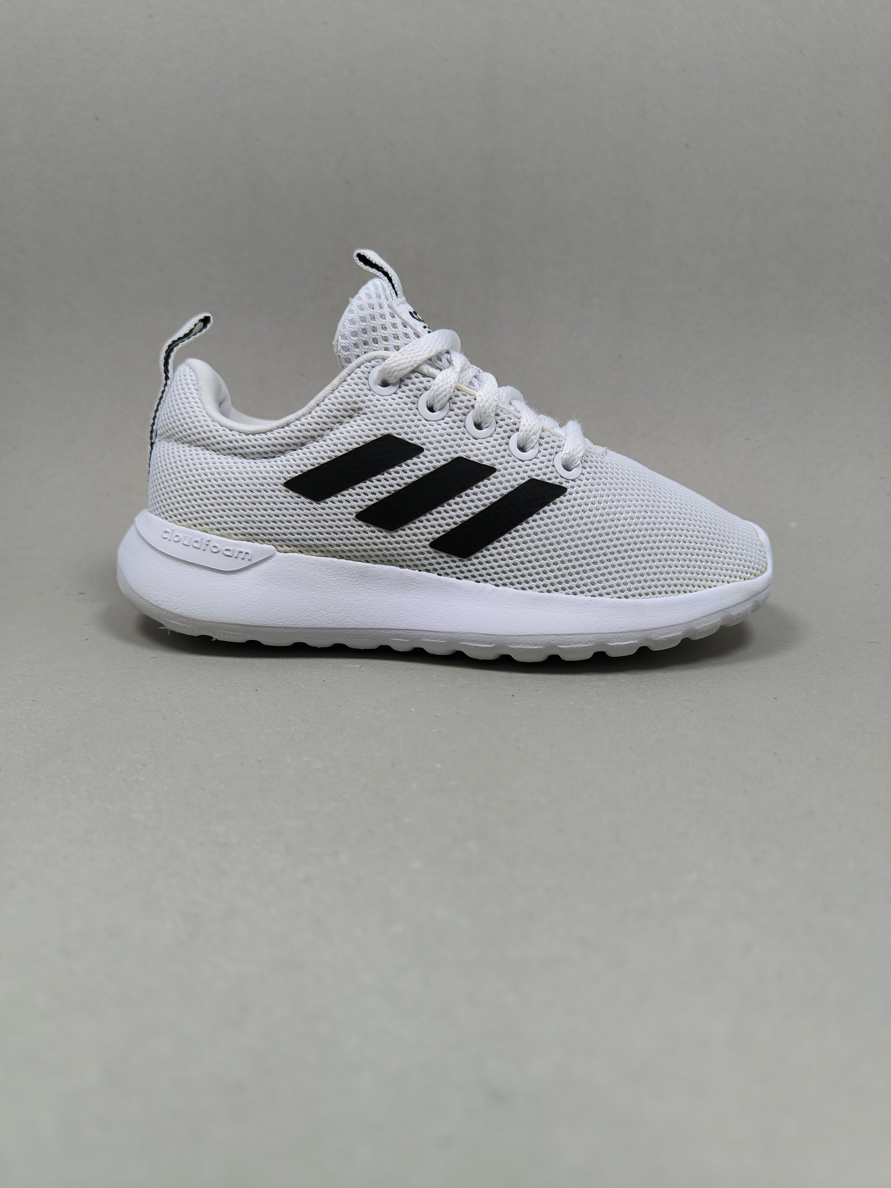 Adidas Lite Racer . Size : EUR  28 | Premium
