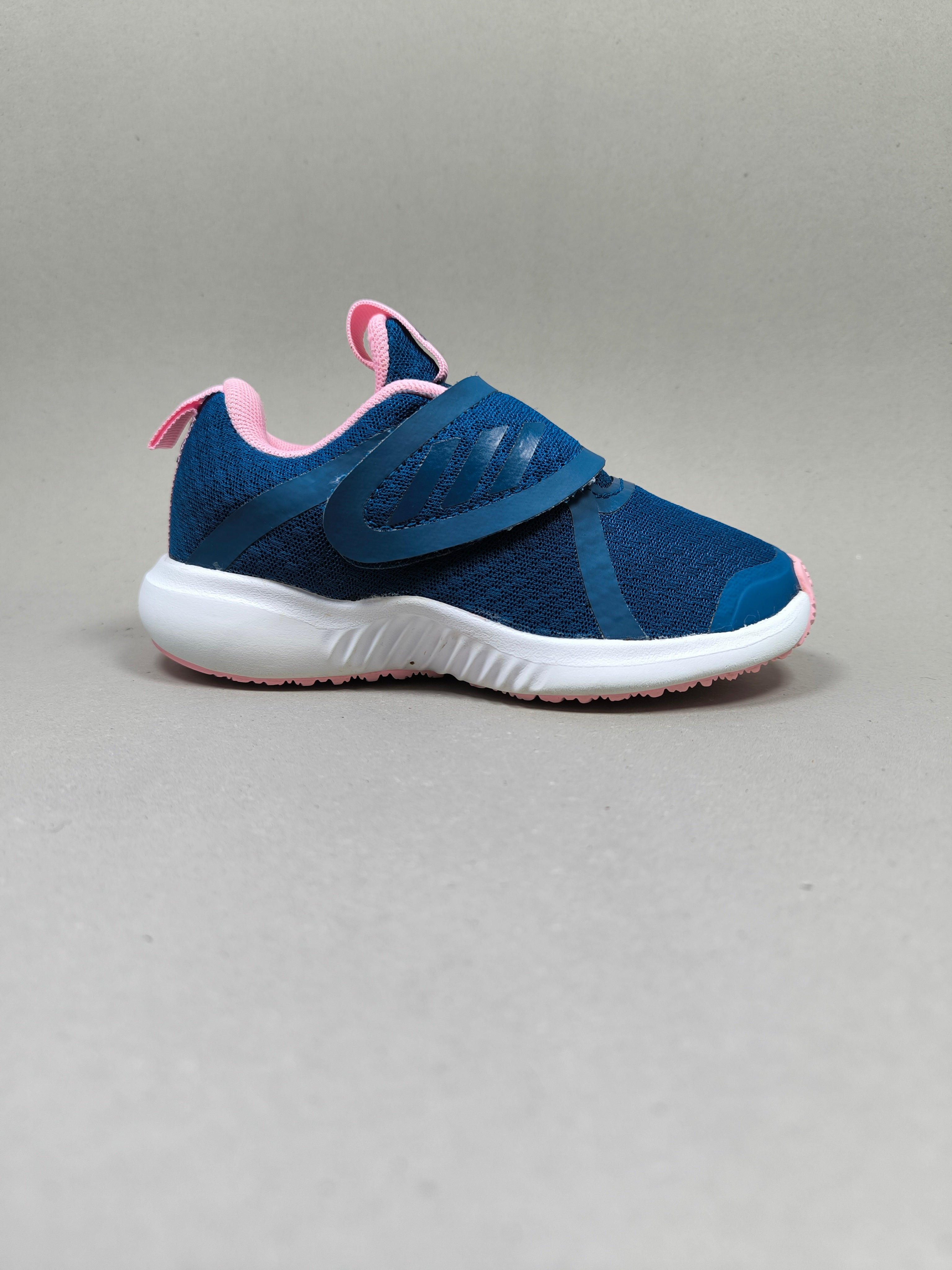 Adidas Forta Run . Size : EUR  28 | Excellent+