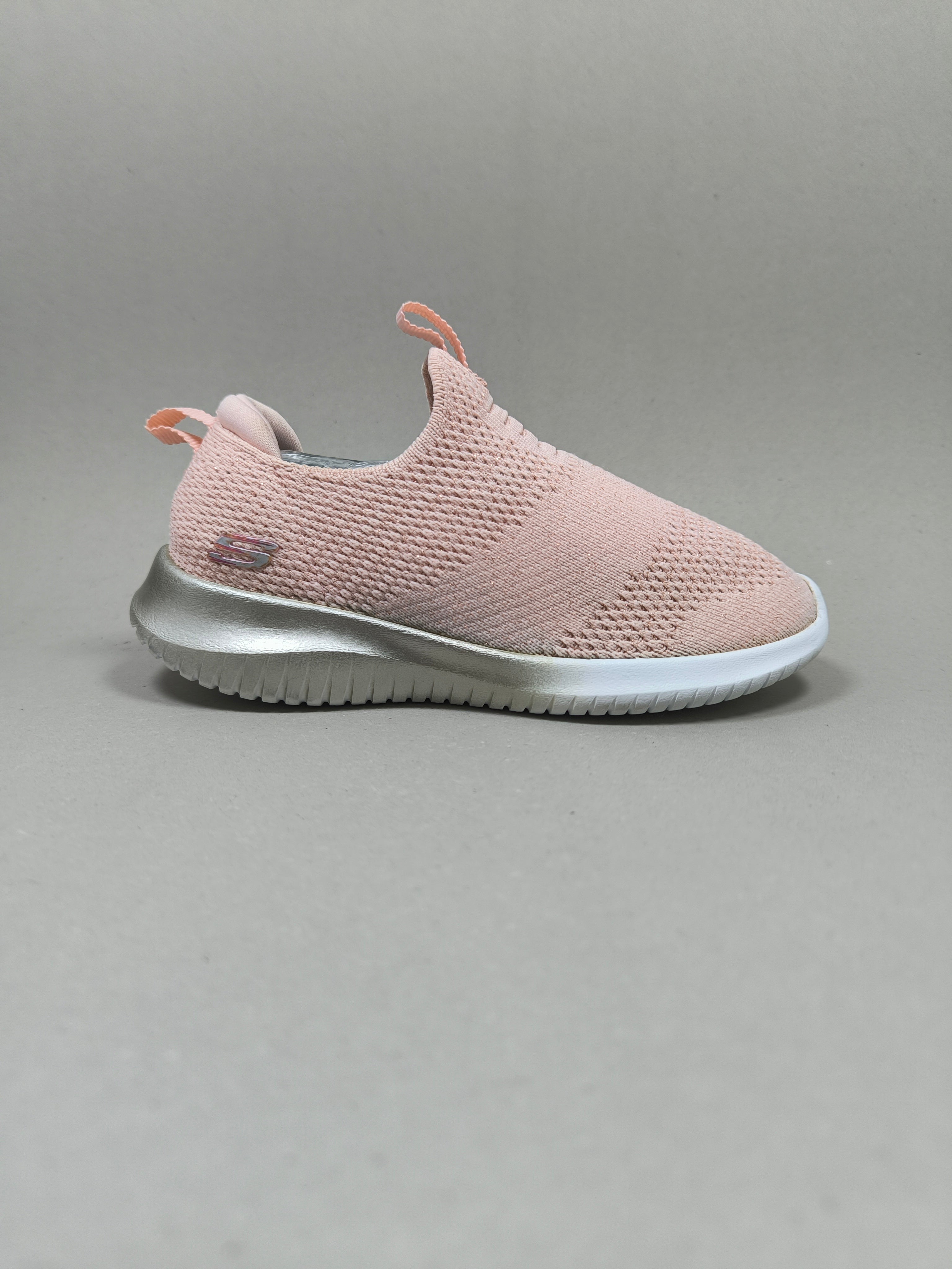 Skechers Ultra Flex . Size : EUR  28 | Premium