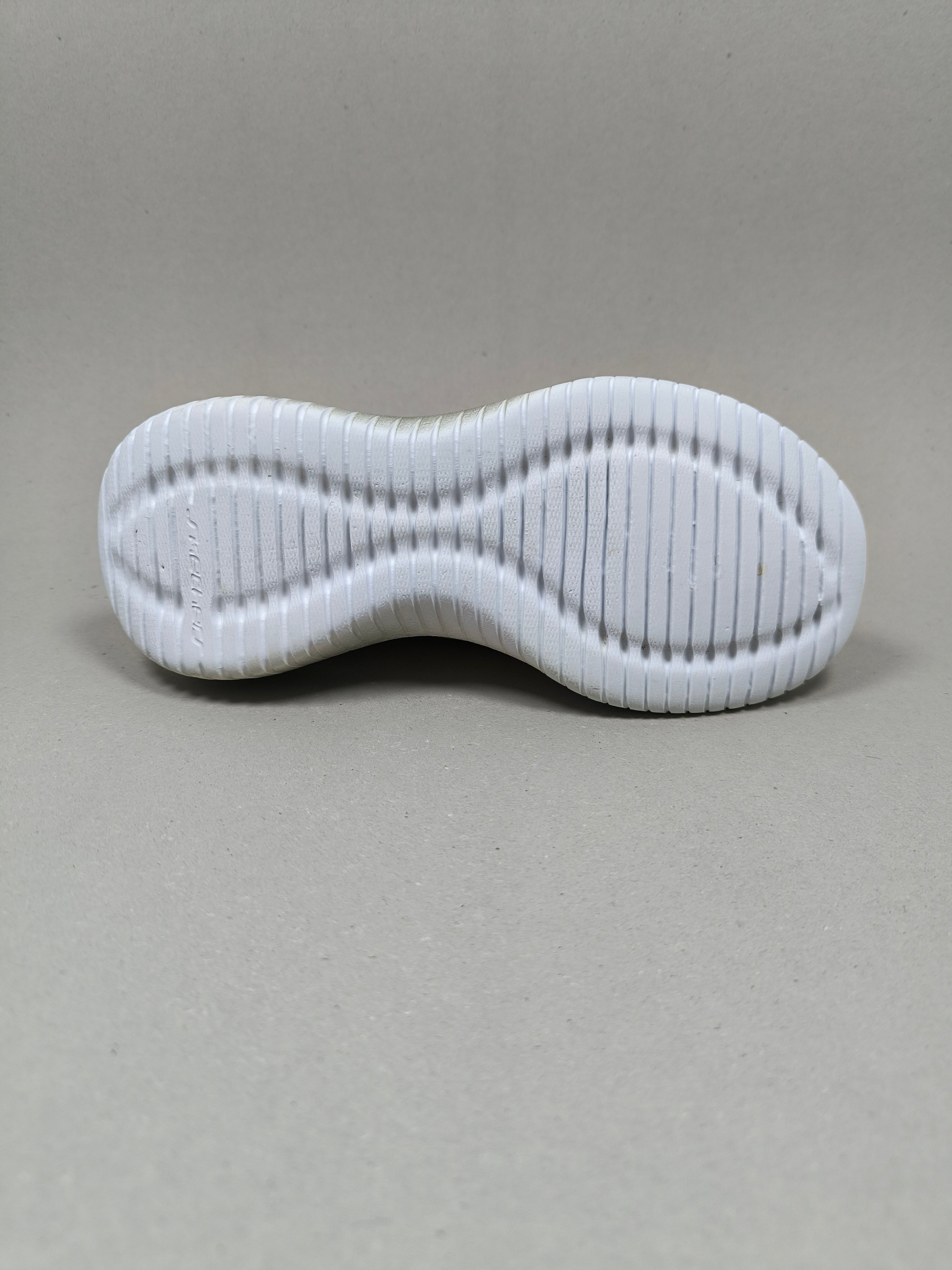 Skechers Ultra Flex . Size : EUR  28 | Premium