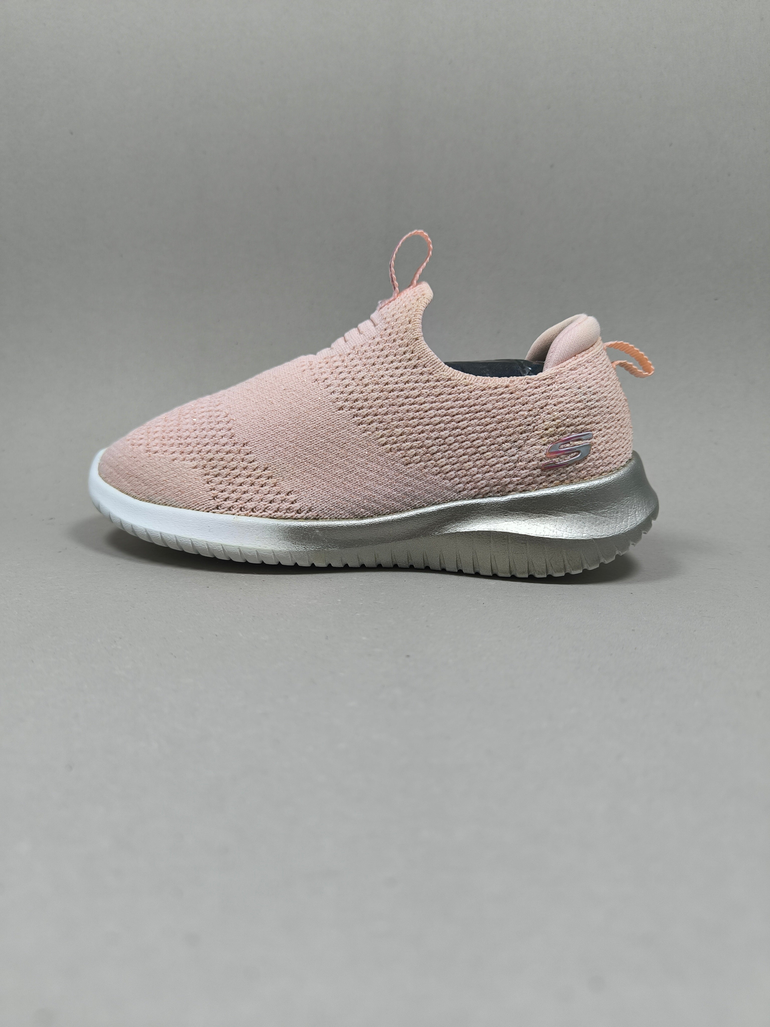 Skechers Ultra Flex . Size : EUR  28 | Premium