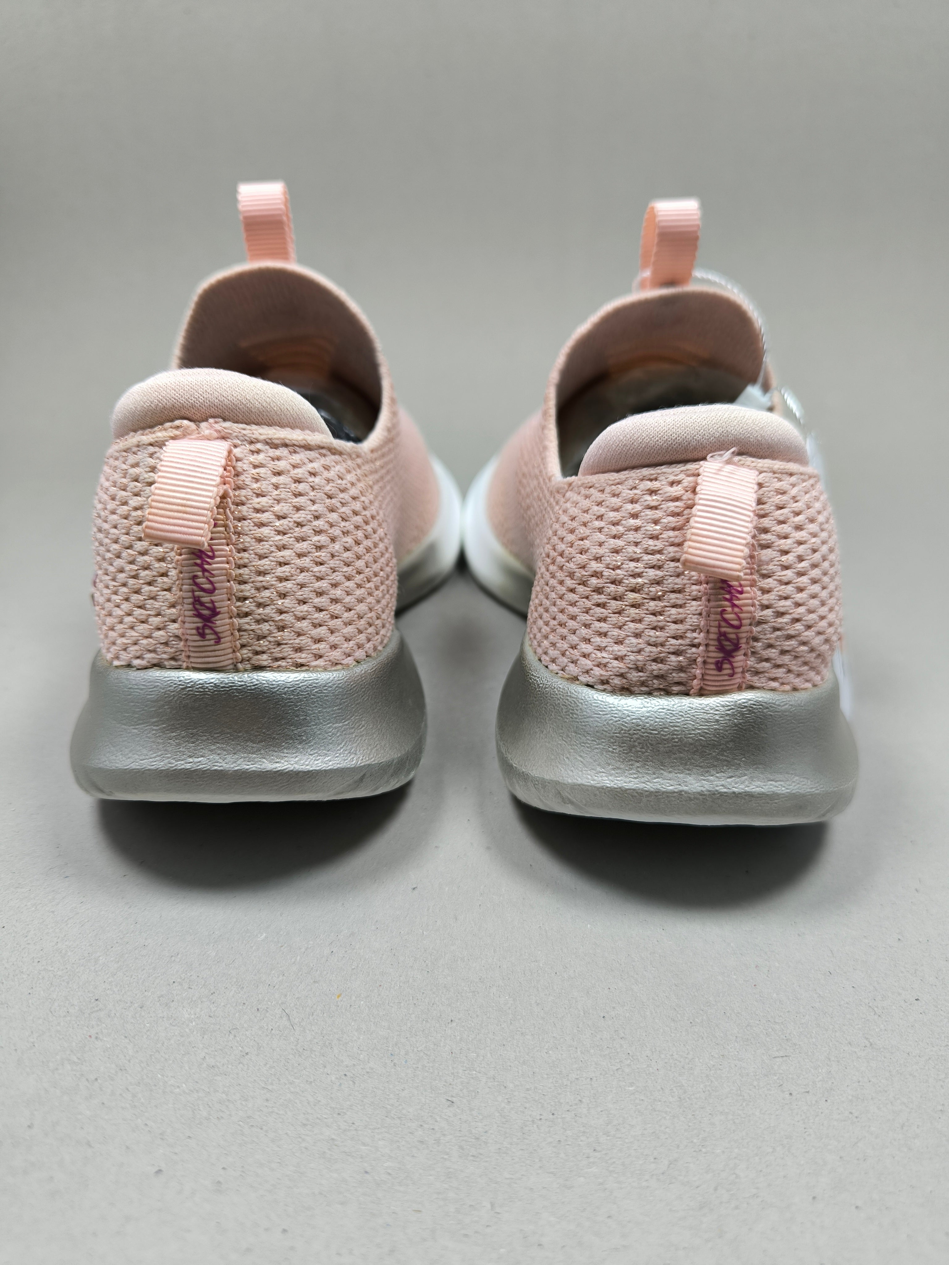 Skechers Ultra Flex . Size : EUR  28 | Premium