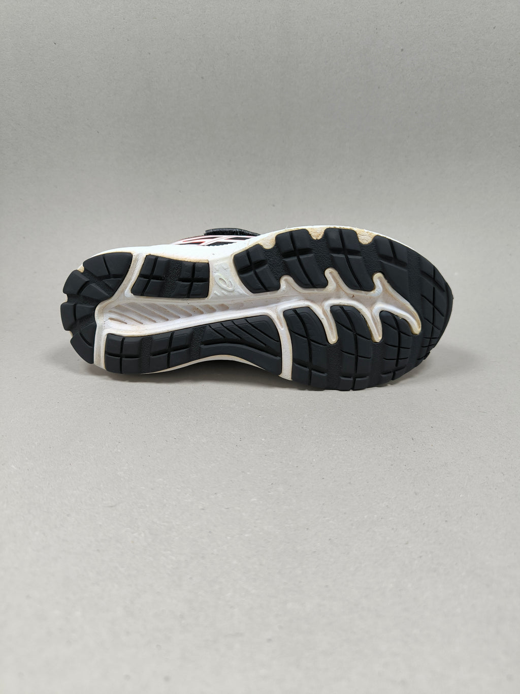 Asics Contend 7 . Size : EUR  28 | Excellent+