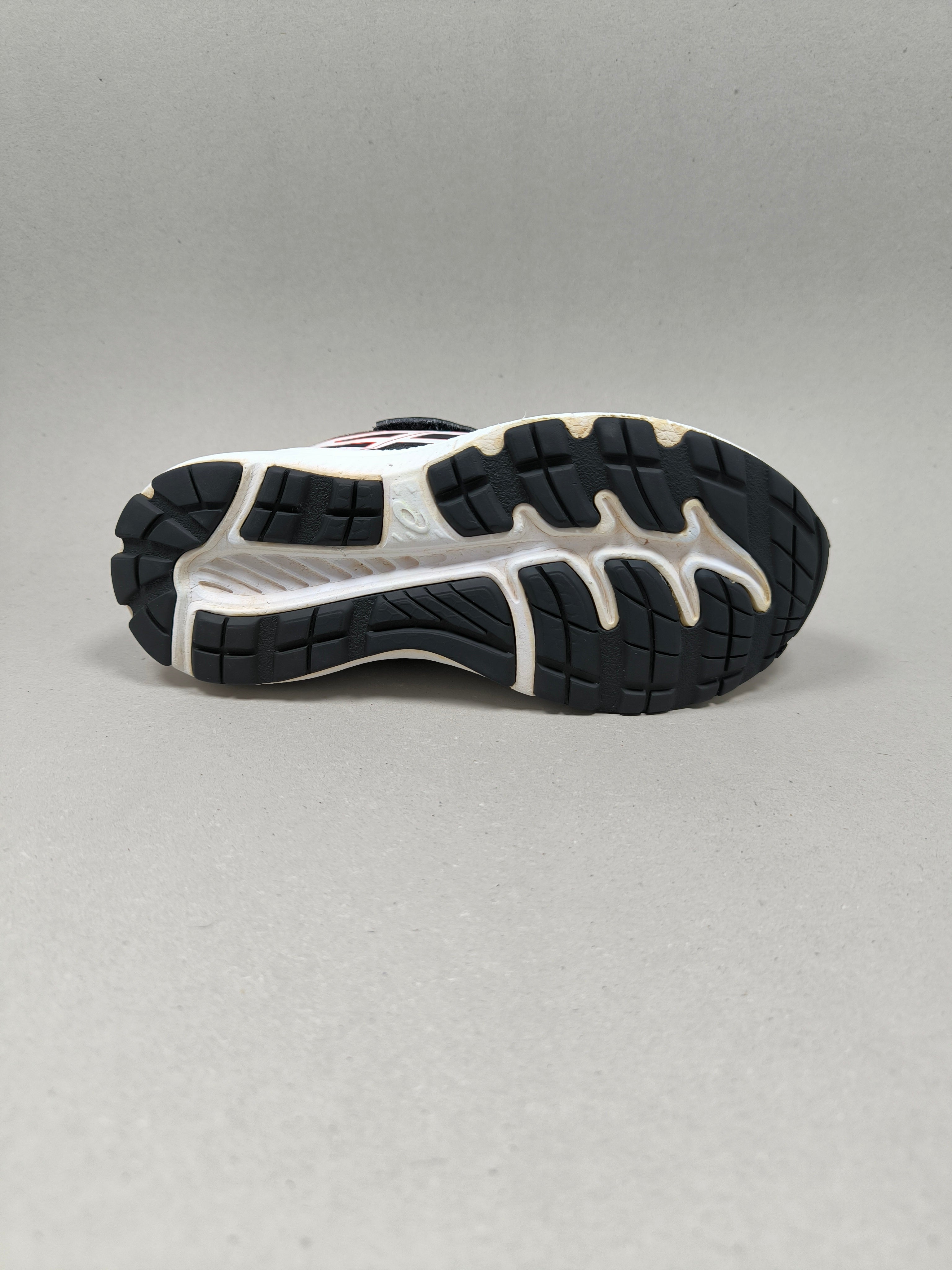 Asics Contend 7 . Size : EUR  28 | Excellent+