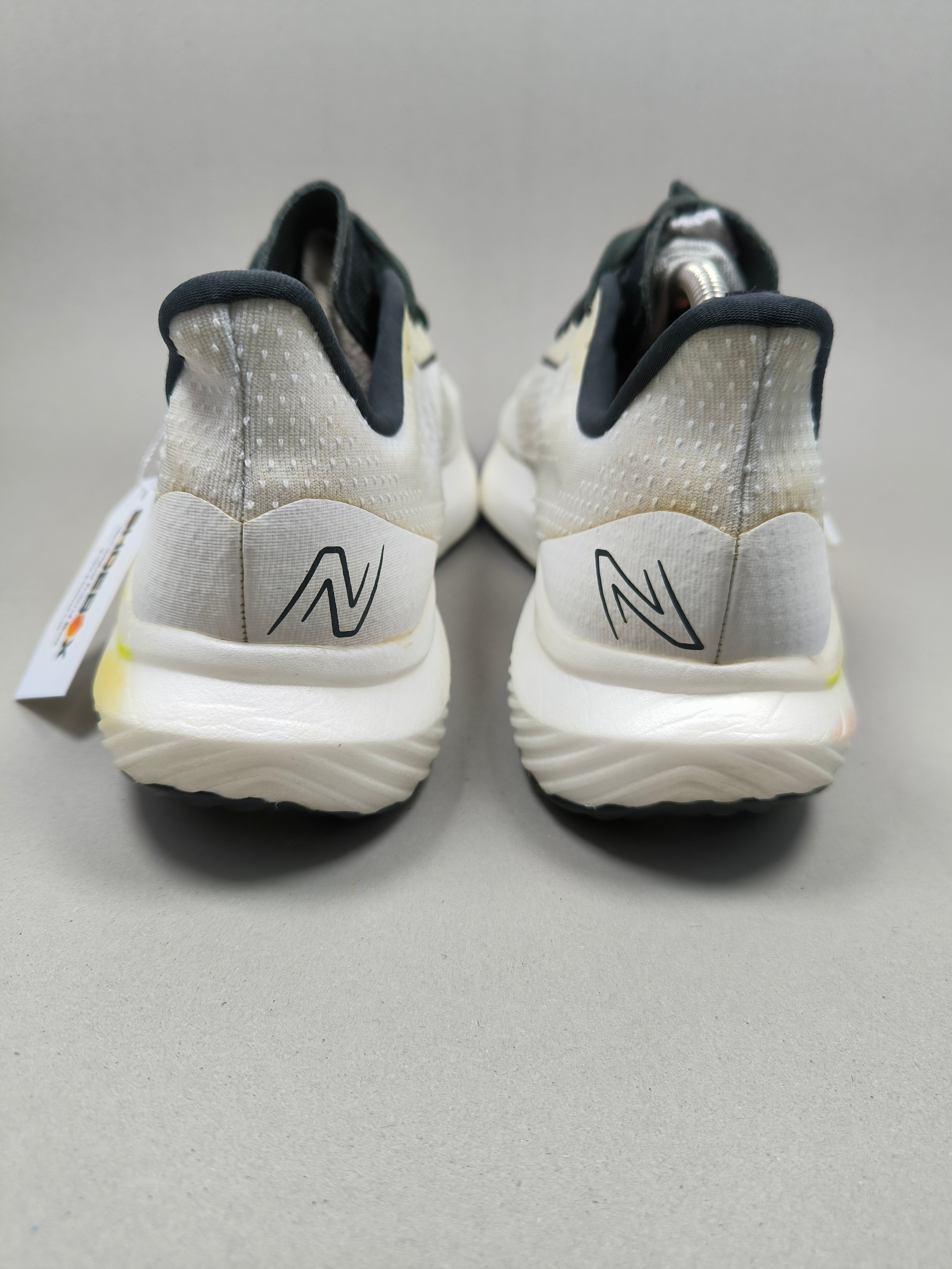 New Balance Fuel Cell . Size : EUR  42 | Excellent +