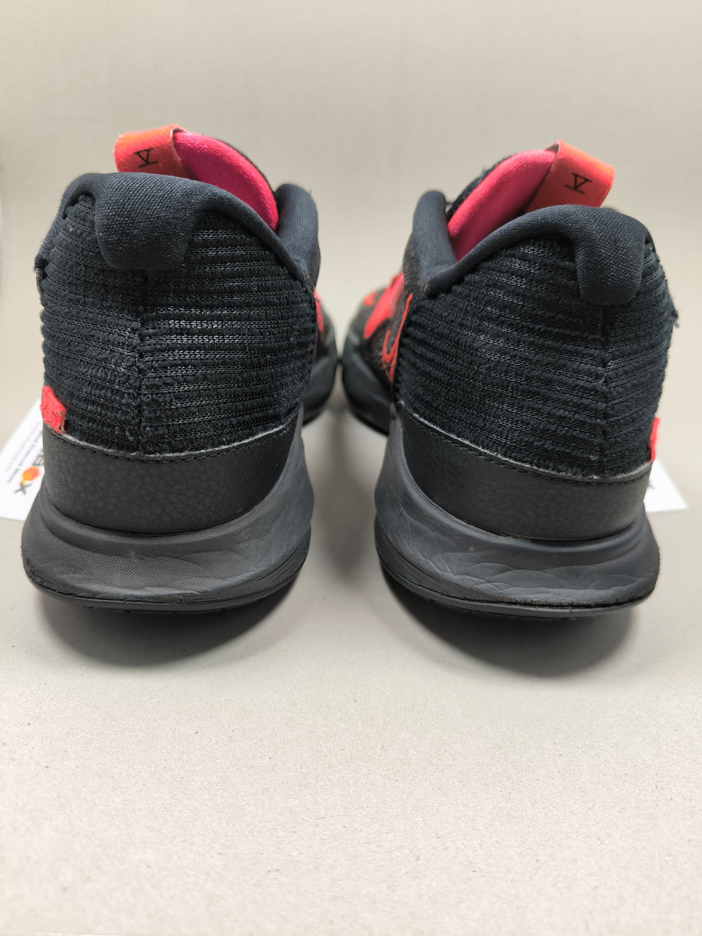 Nike Kyrie 5 . Size : EUR  42 | Excellent+