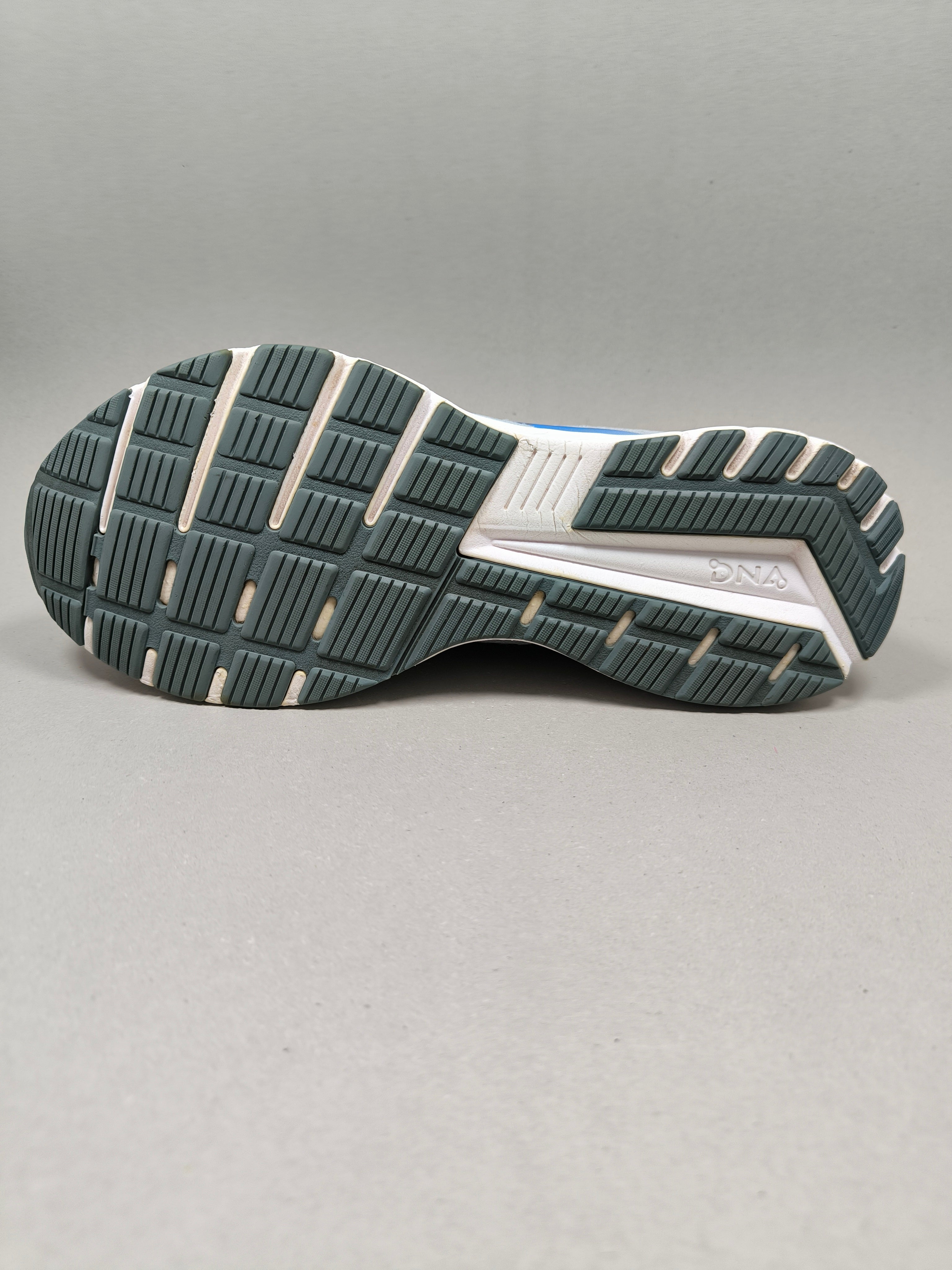 Brooks Anthem 4 . Size : EUR  42 | Premium