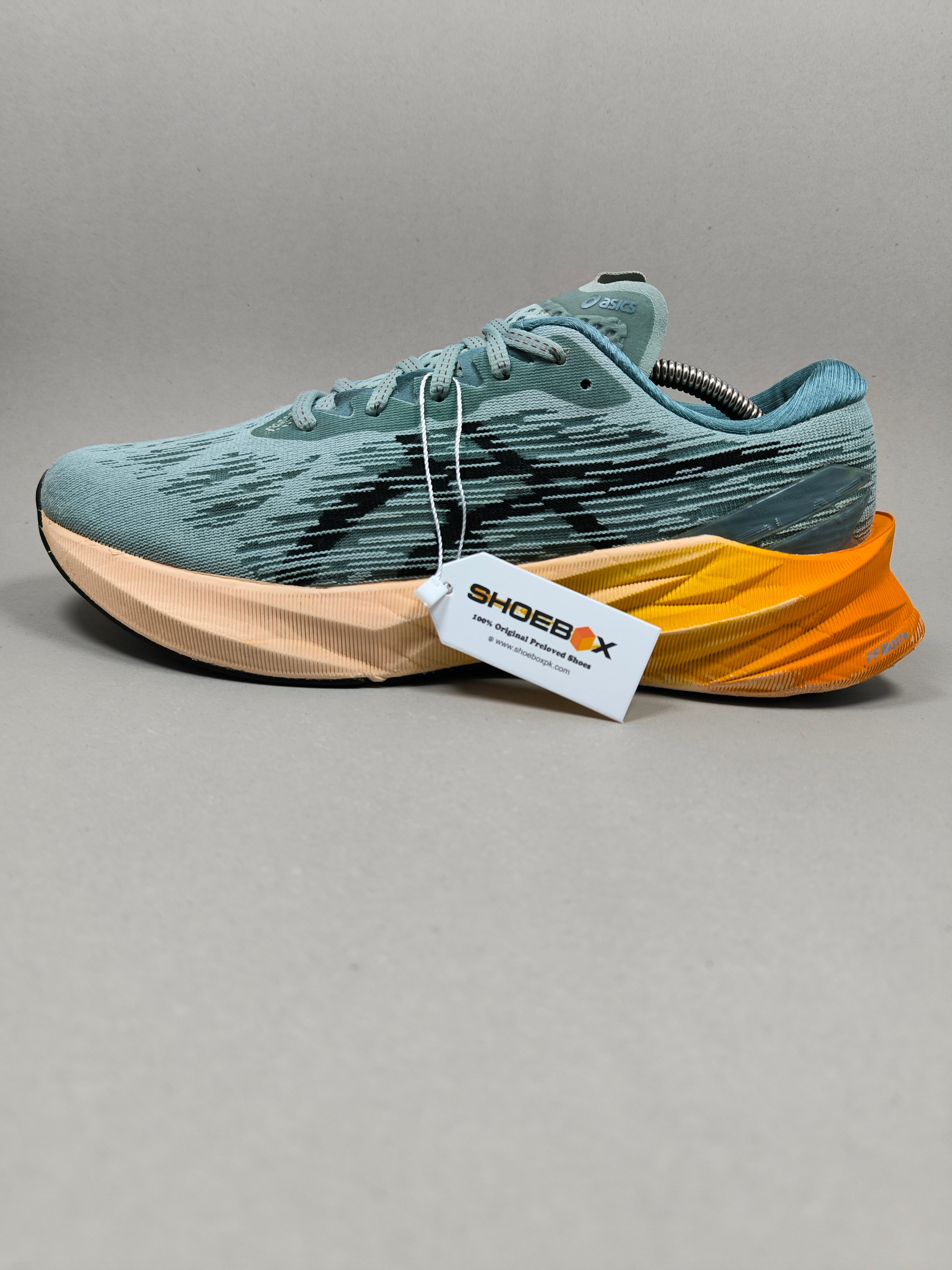 Asics Nova Blast 3 . Size : EUR  42 | Excellent+