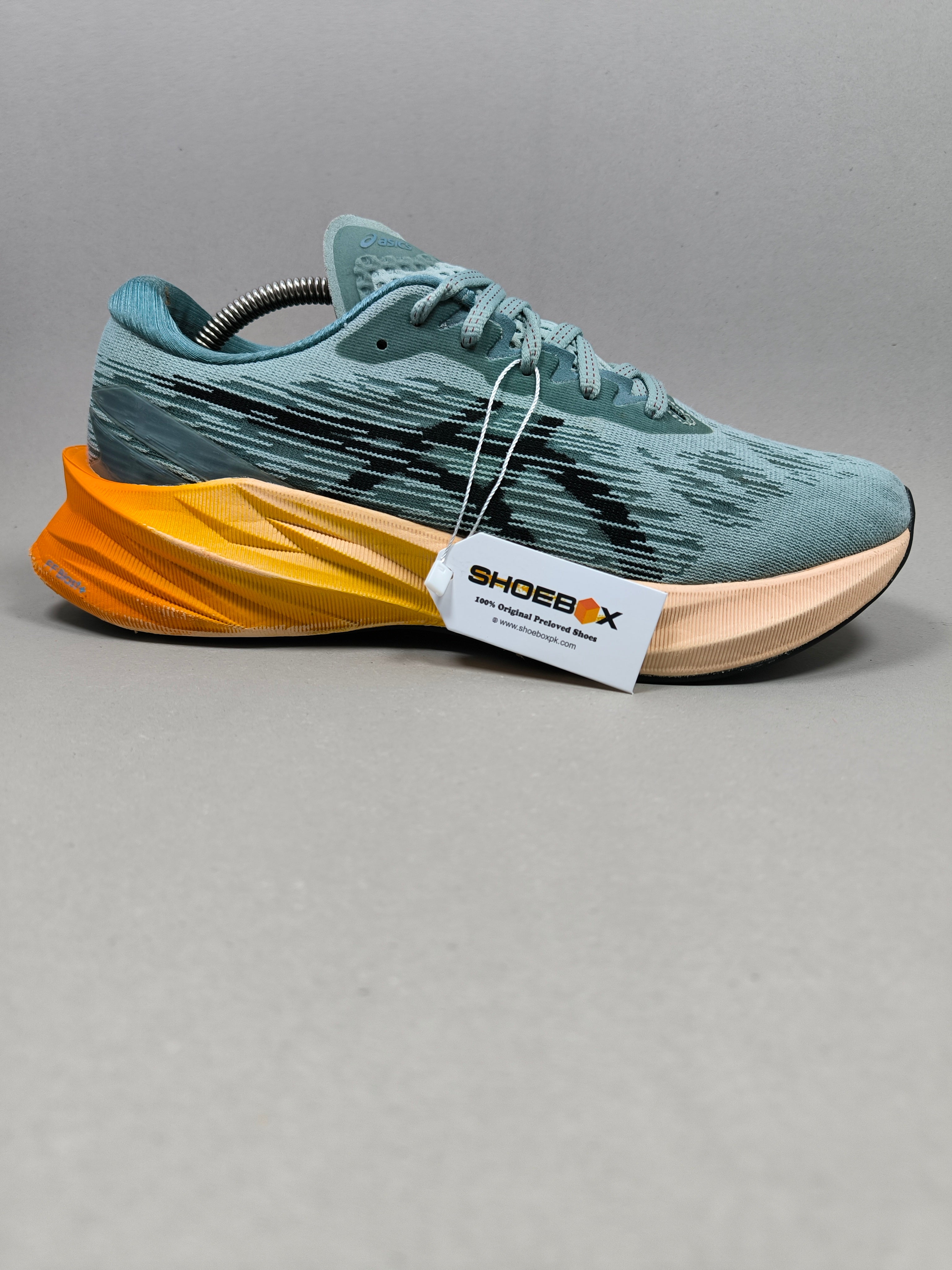 Asics Nova Blast 3 . Size : EUR  42 | Excellent+