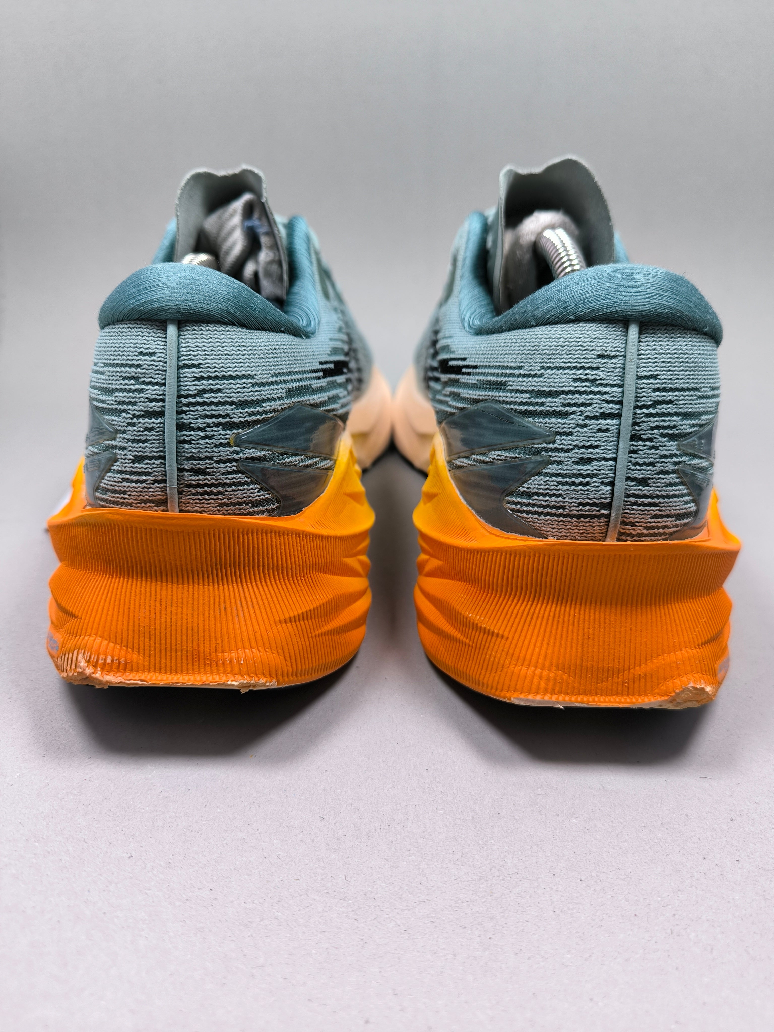 Asics Nova Blast 3 . Size : EUR  42 | Excellent+