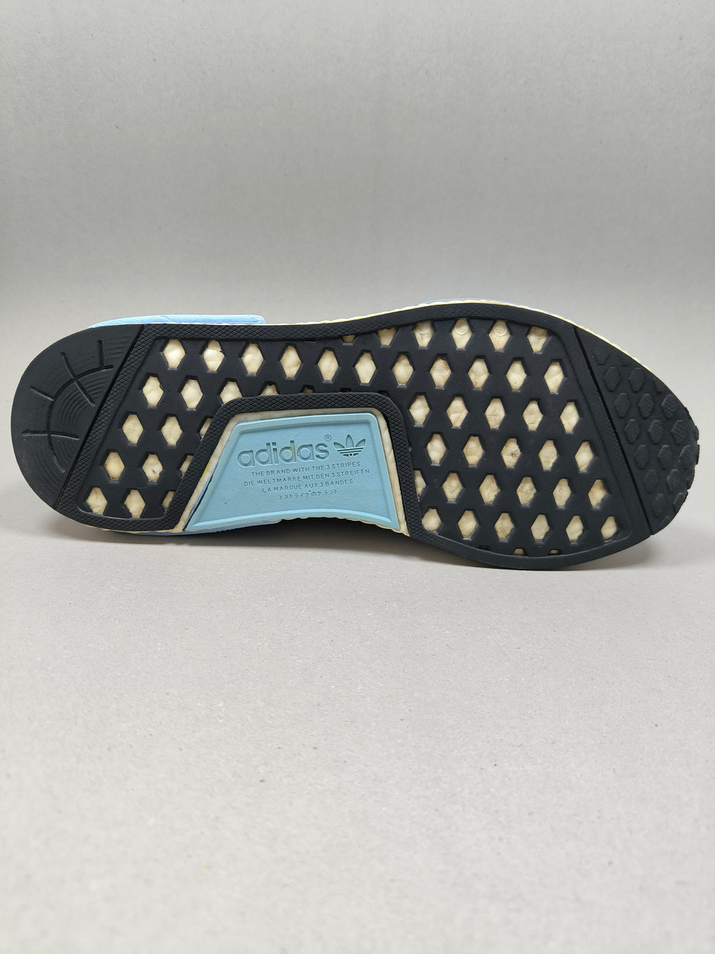 Adidas NMD R1 . Size  : EUR  42 | Excellent+