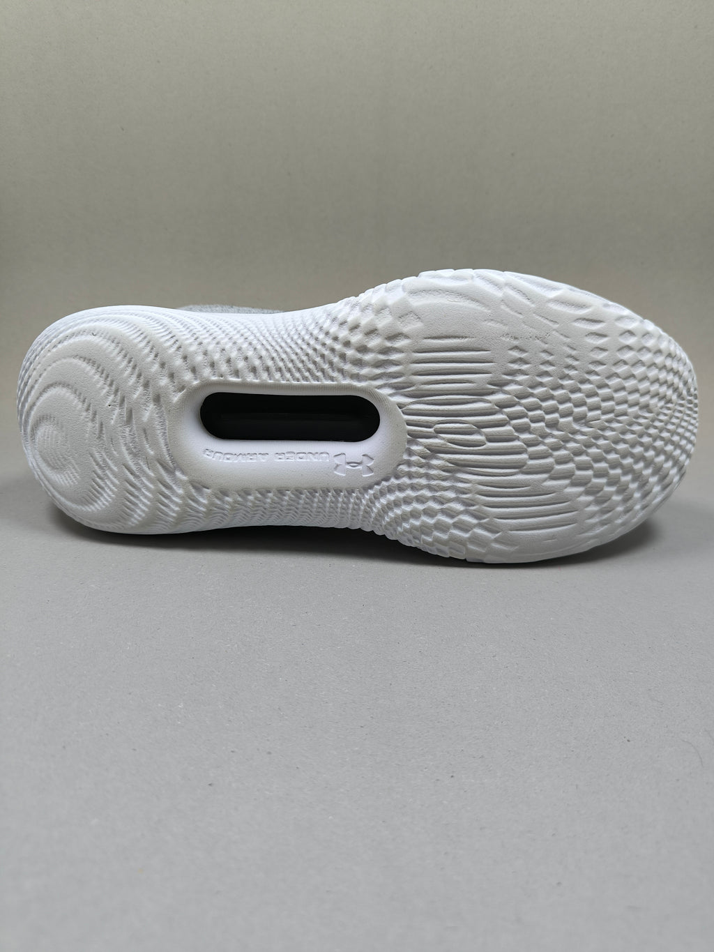 Under Armour Flow Breakthru . Size : EUR  43 | Excellent+