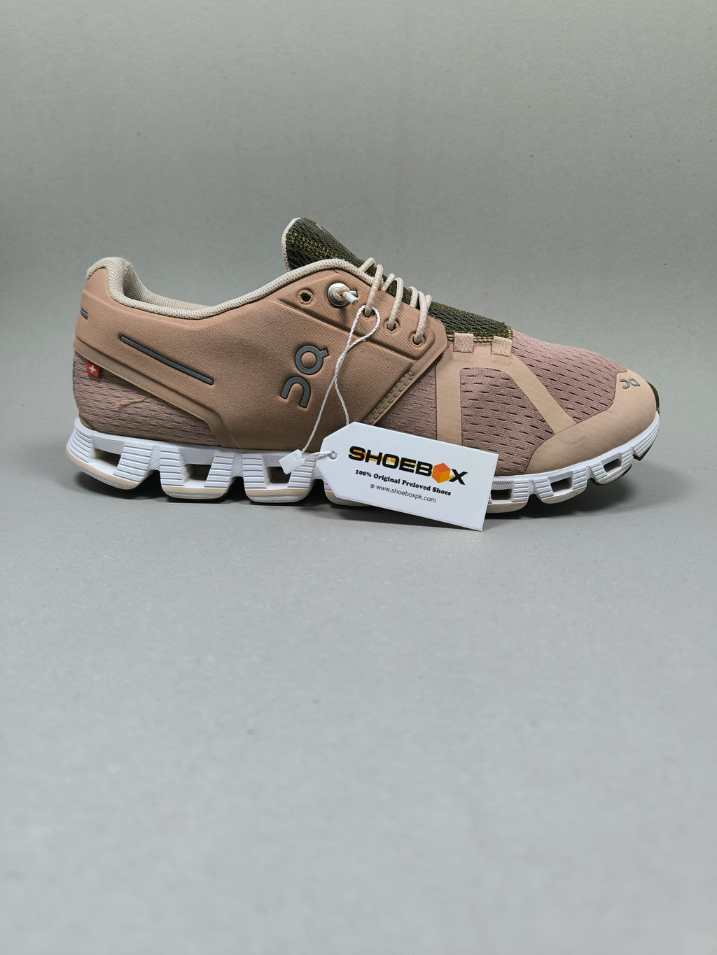 On cloud 5 . Size : EUR  40 | Excellent+