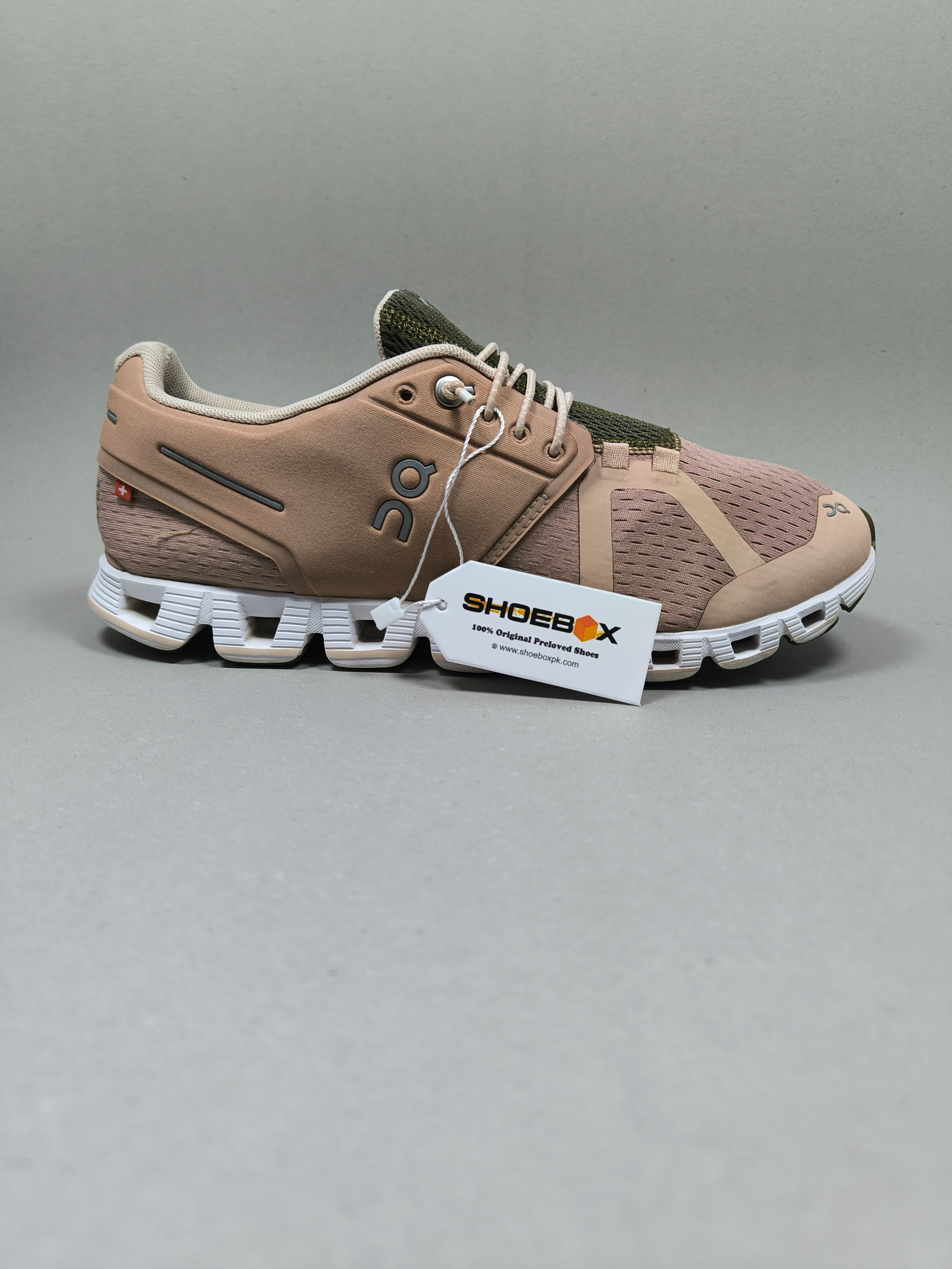 On cloud 5 . Size : EUR  40 | Excellent+