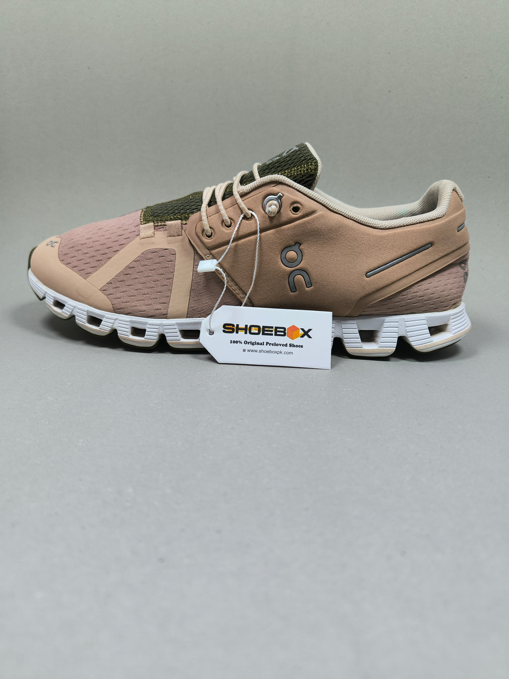 On cloud 5 . Size : EUR  40 | Excellent+