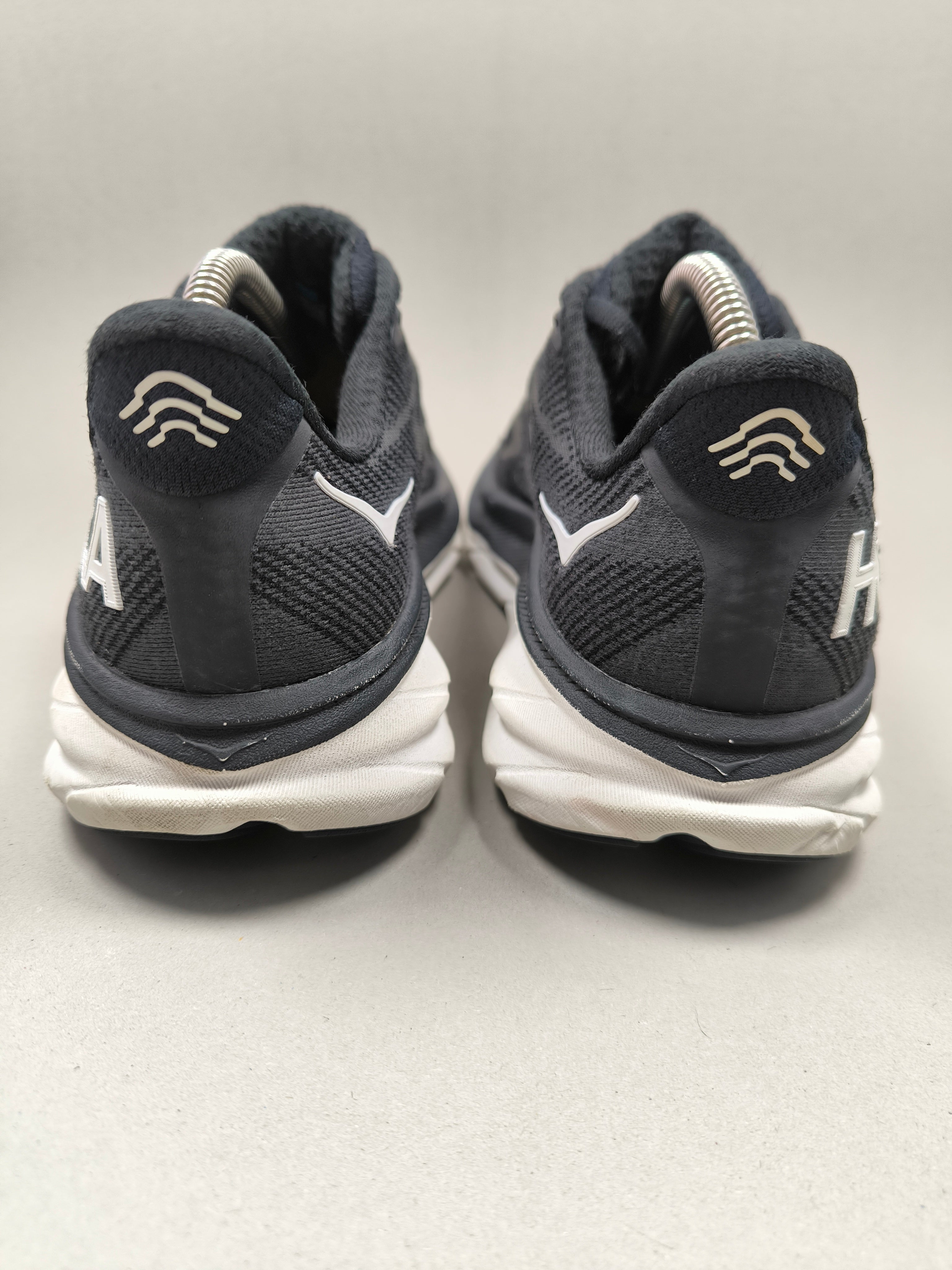 Hoka Clifton 9 . Size : EUR  38 | Premium