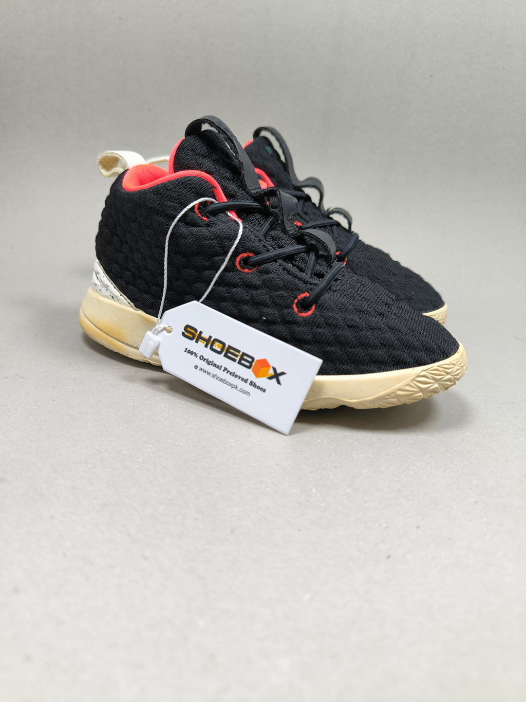 Nike Lebron 15 . Size : EUR  27 | Excellent