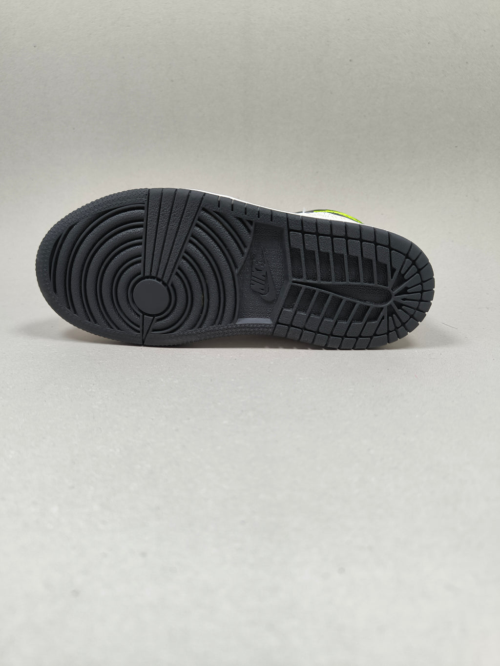 Nike Air Jordan 1 Mid SE . Size : EUR  29 | Premium