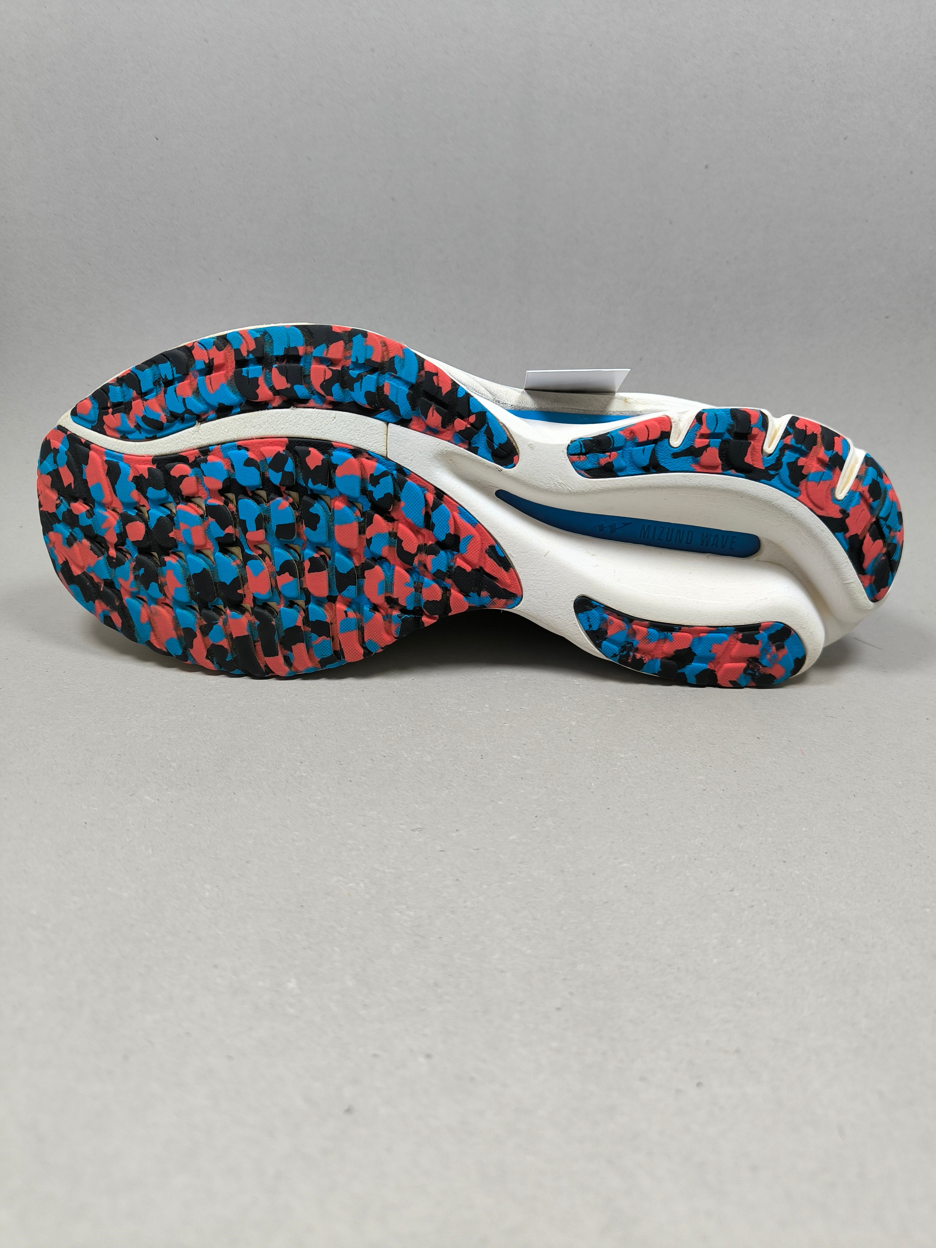 Mizuno Wave Rider 26 . Size : EUR  42 | Premium