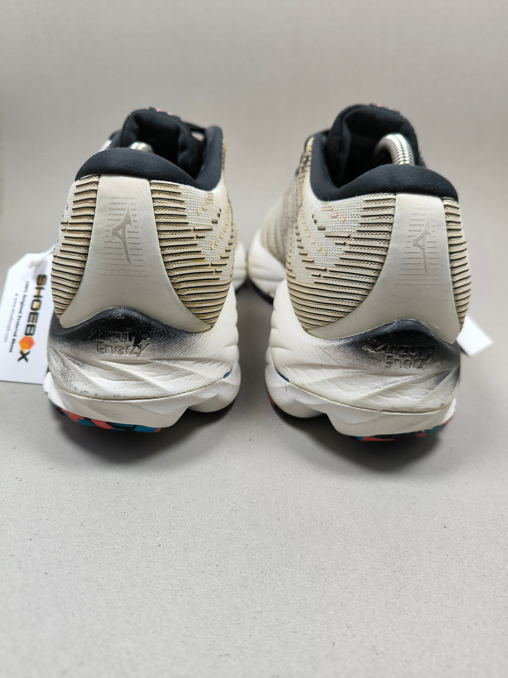 Mizuno Wave Rider 26 . Size : EUR  42 | Premium