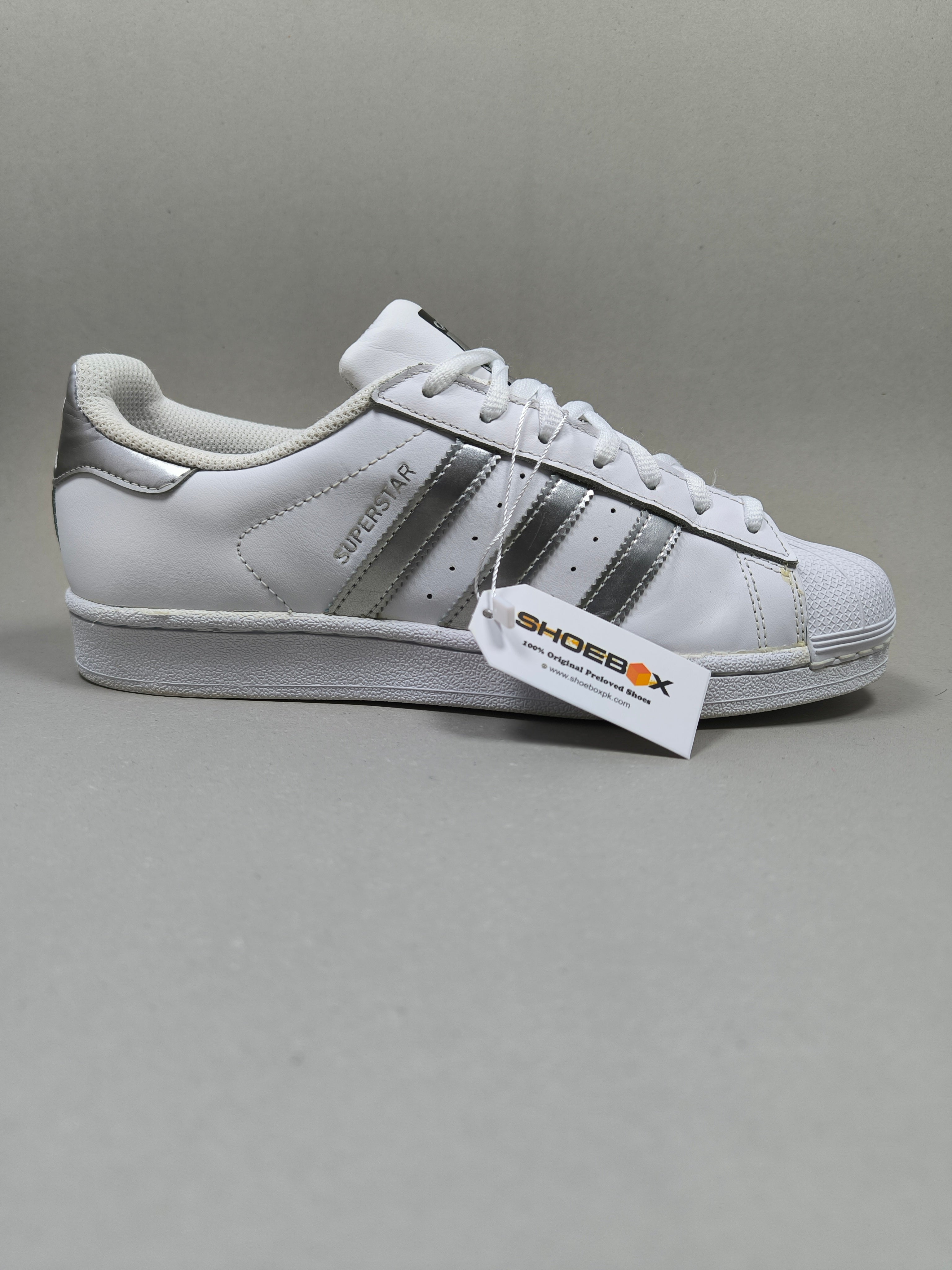 Adidas Super Star . Size : EUR  41 | Premium