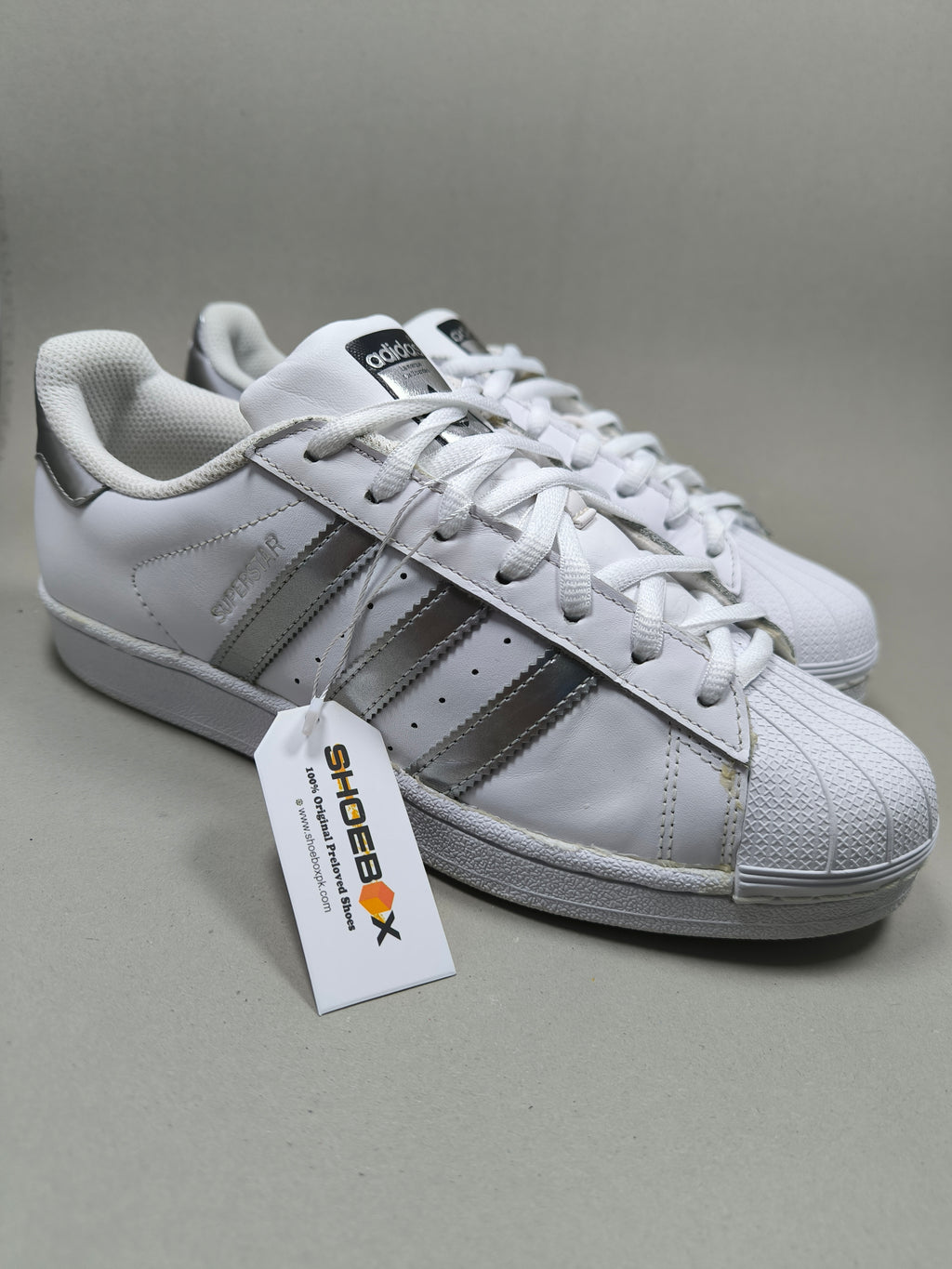 Adidas Super Star . Size : EUR  41 | Premium