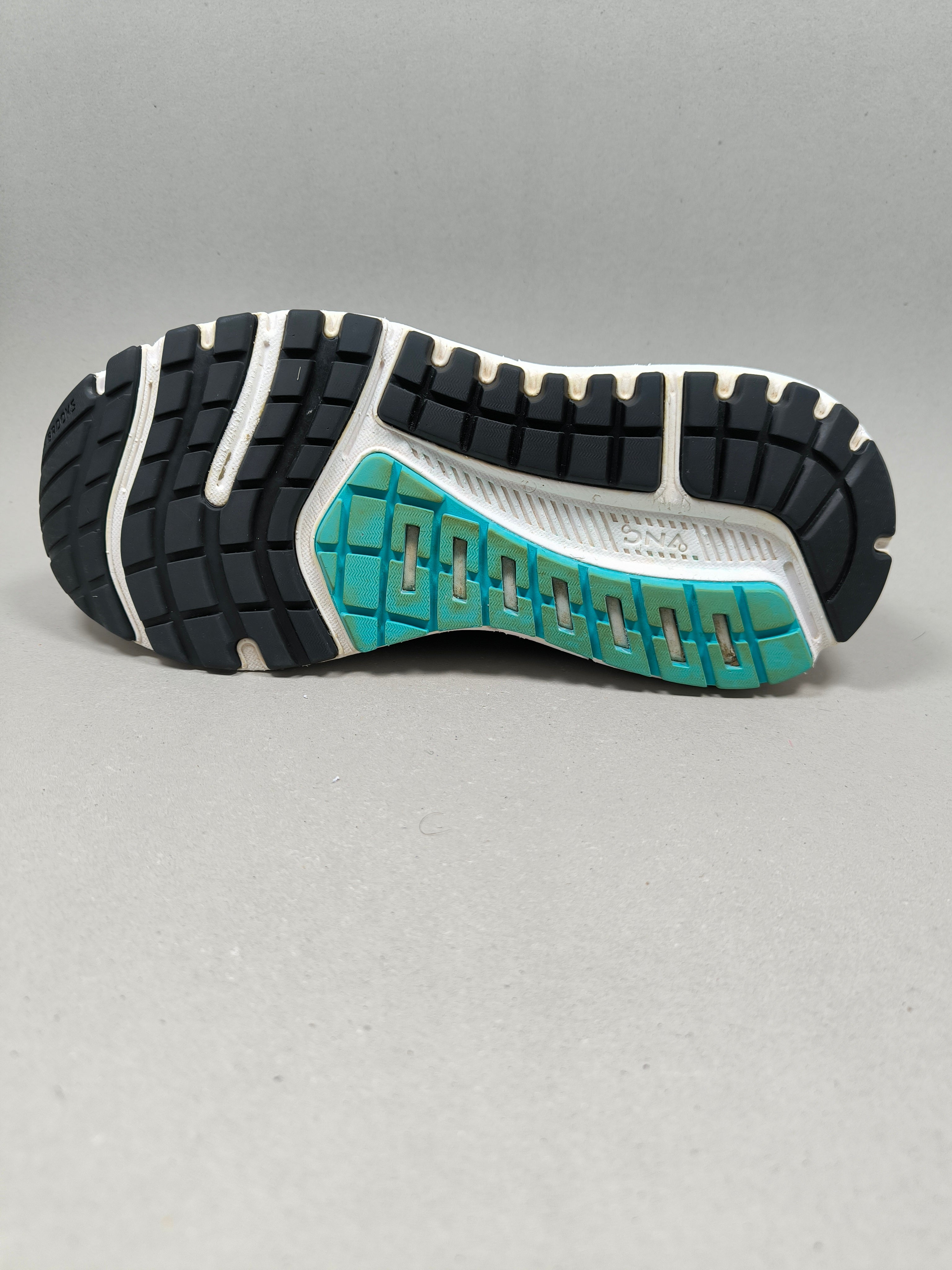 Brooks Ariel 20 . Size : EUR  40 | Excellent+